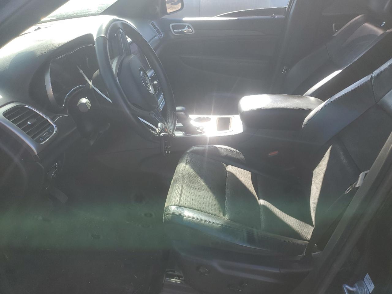 2018 Jeep Grand Cherokee - Image 7