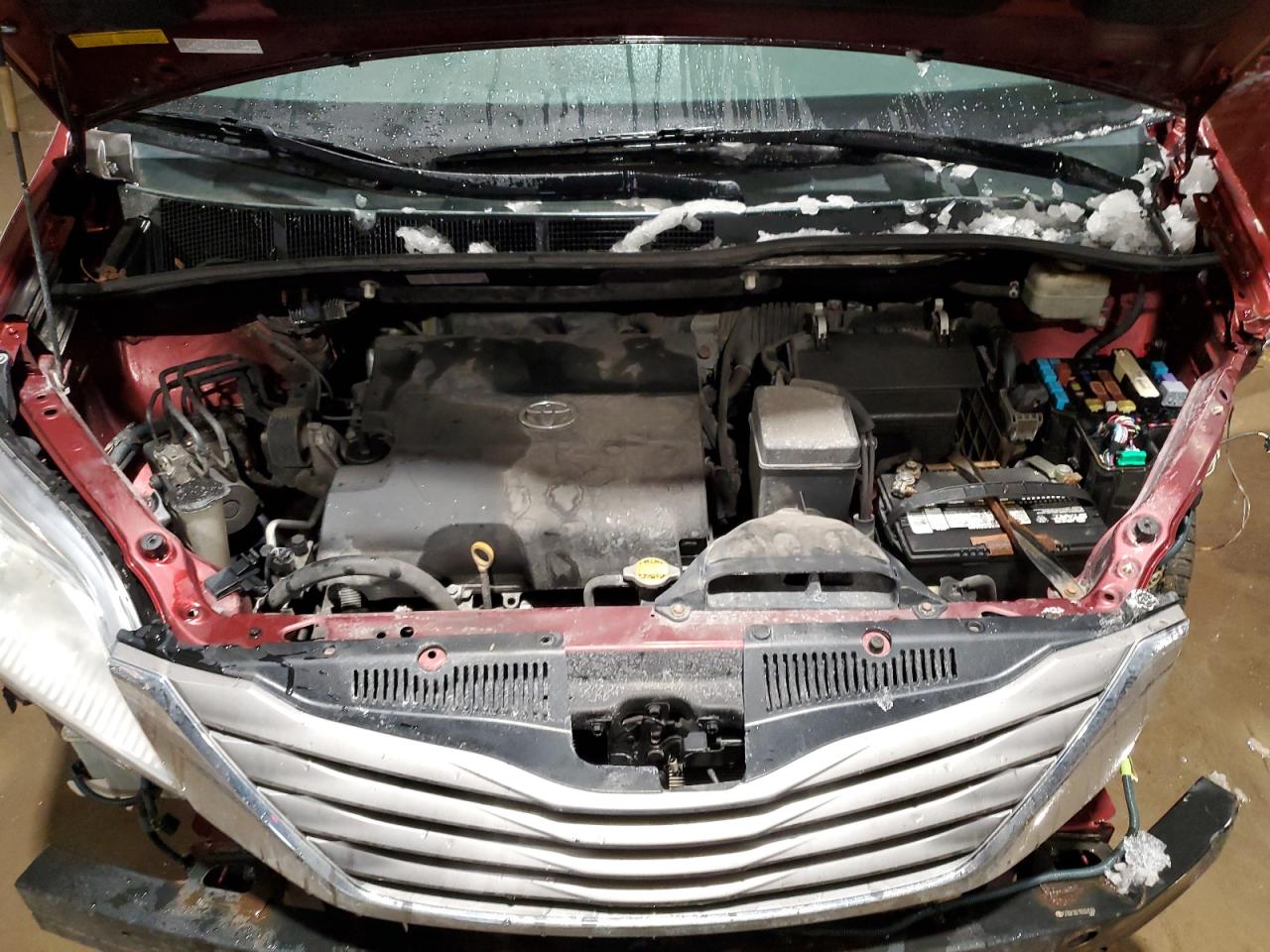 2011 Toyota Sienna - Image 14