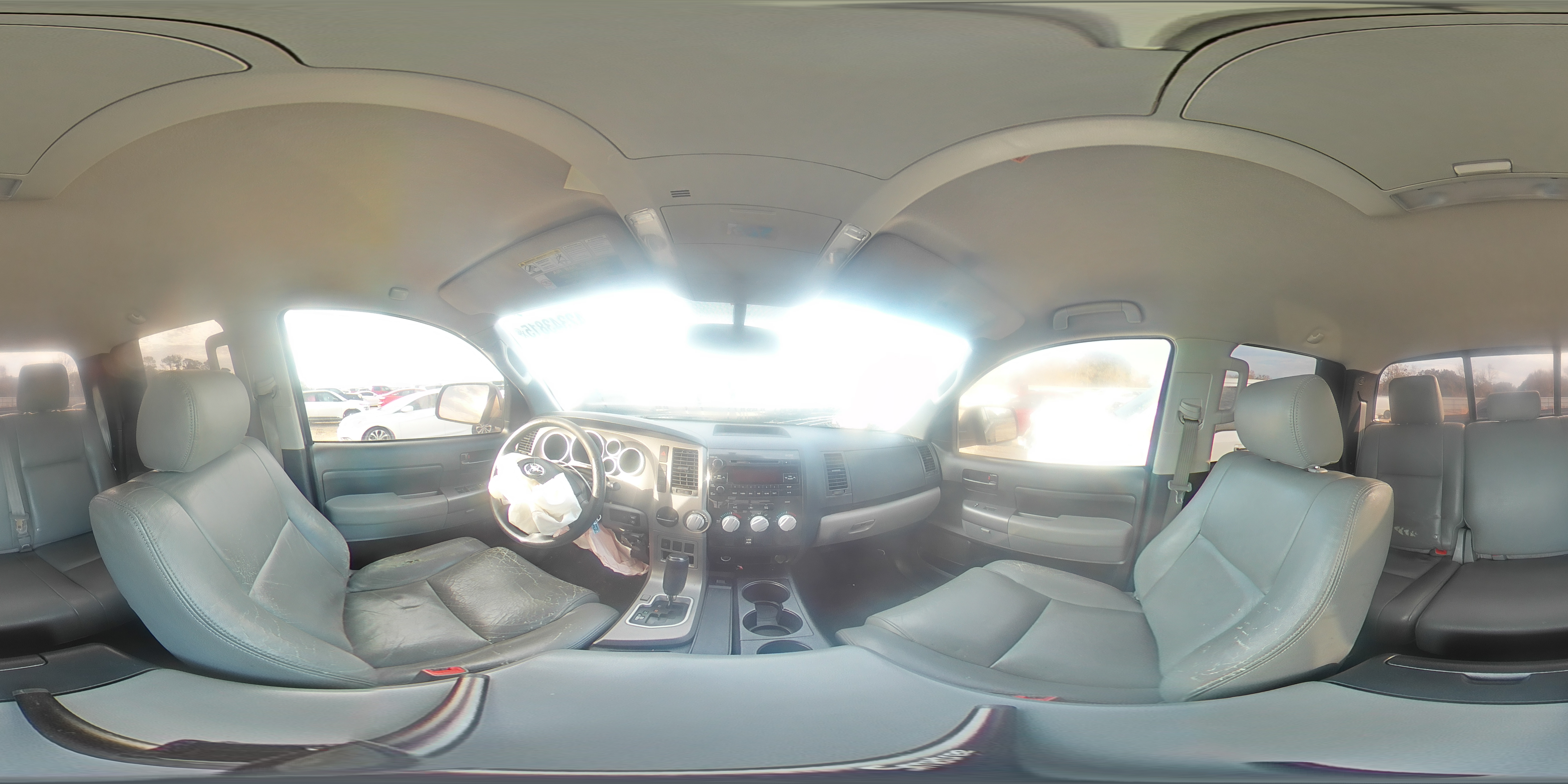 2013 Toyota Tundra - Image 12