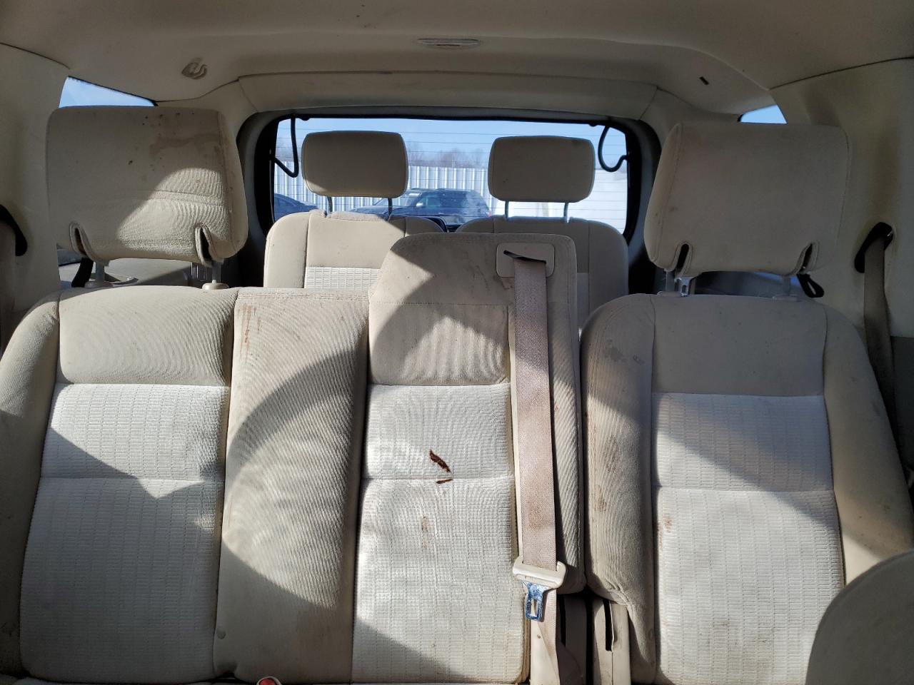 2009 Ford Explorer - Image 10