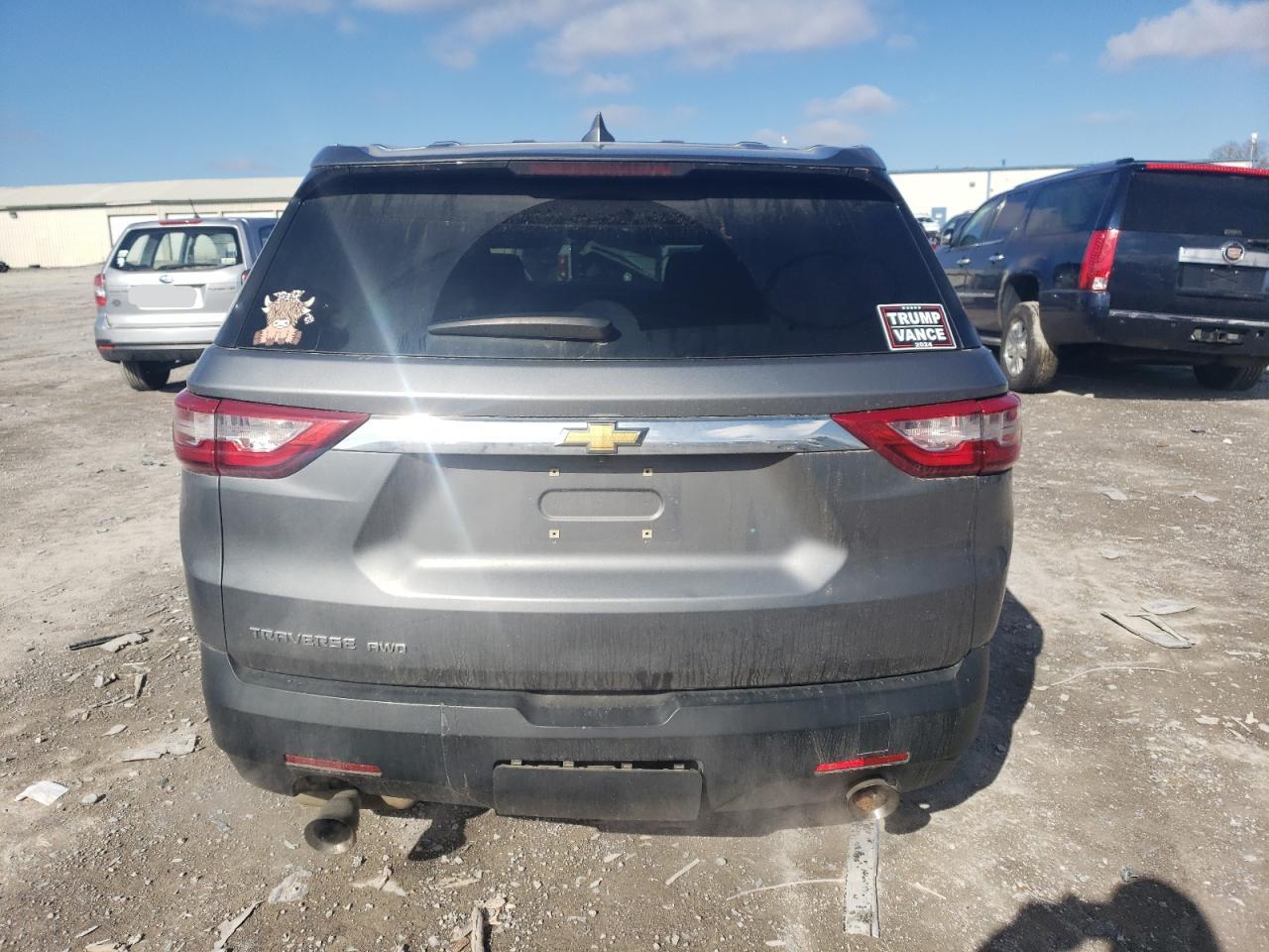 1GNEVFKW5KJ214675 CHEVROLET TRAVERSE 2019