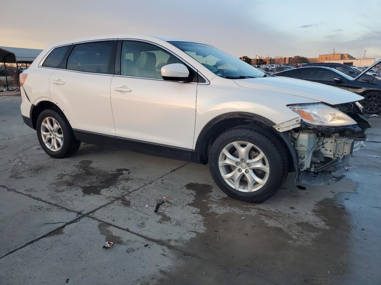 2012 Mazda CX-9 - Image 4
