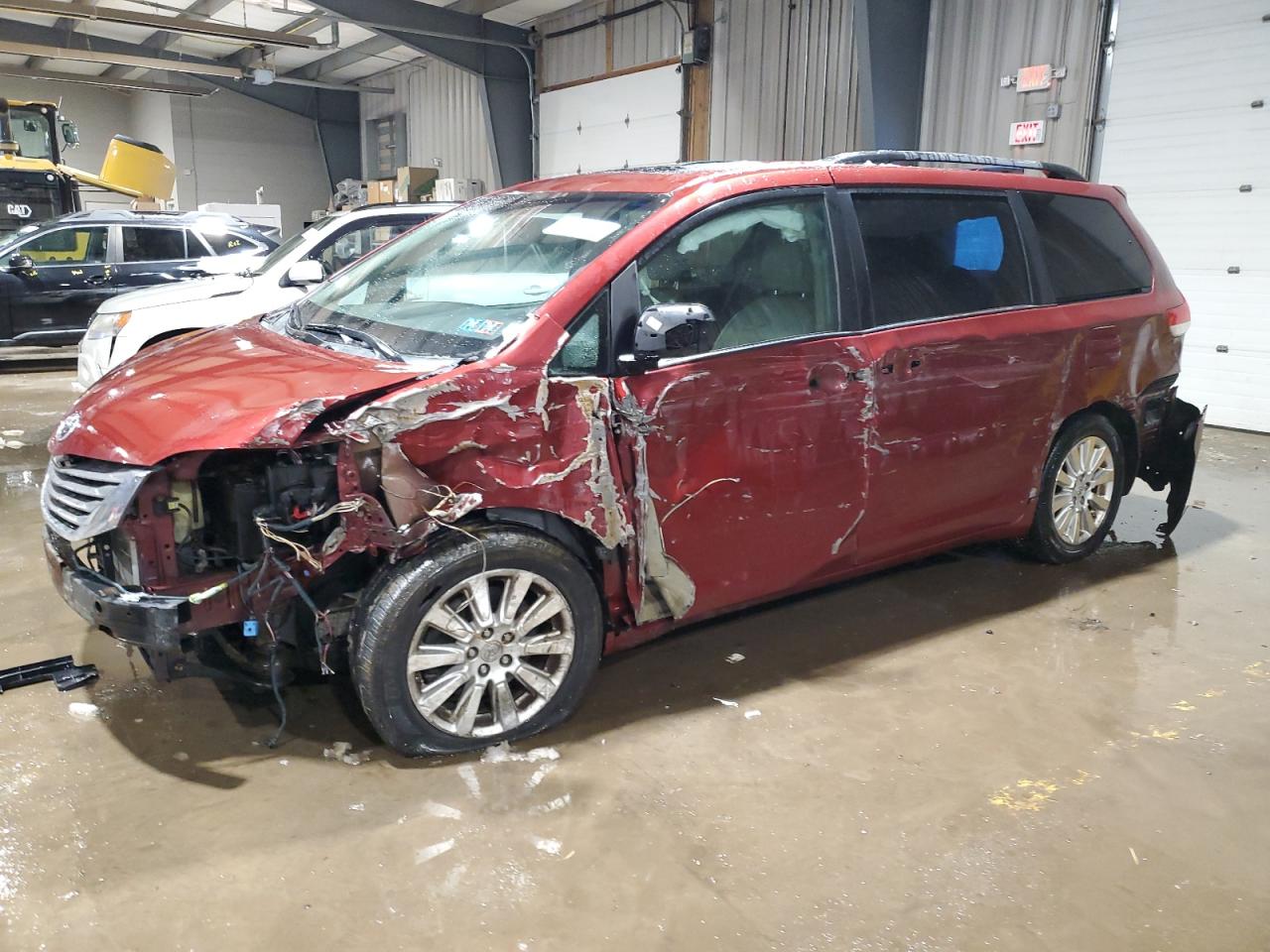 2011 Toyota Sienna - Image 1