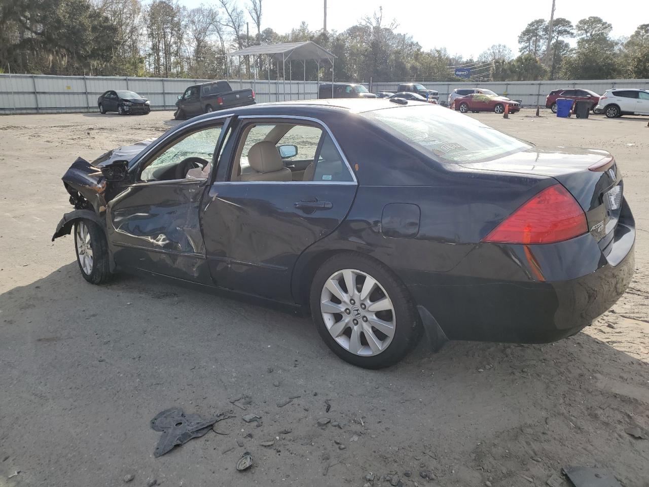 2007 Honda Accord - Image 2
