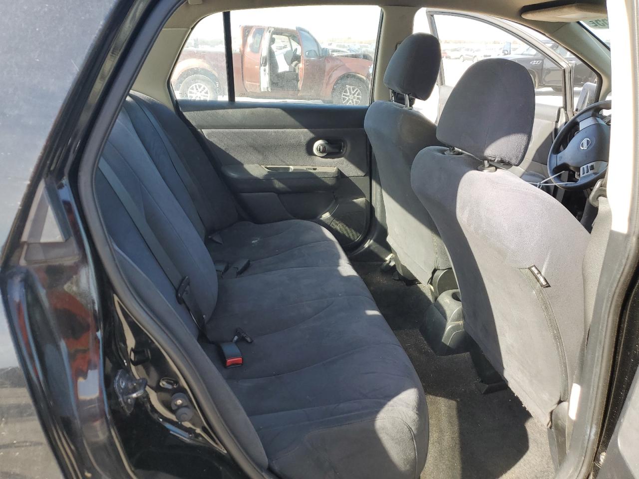 2009 Nissan Versa - Image 10