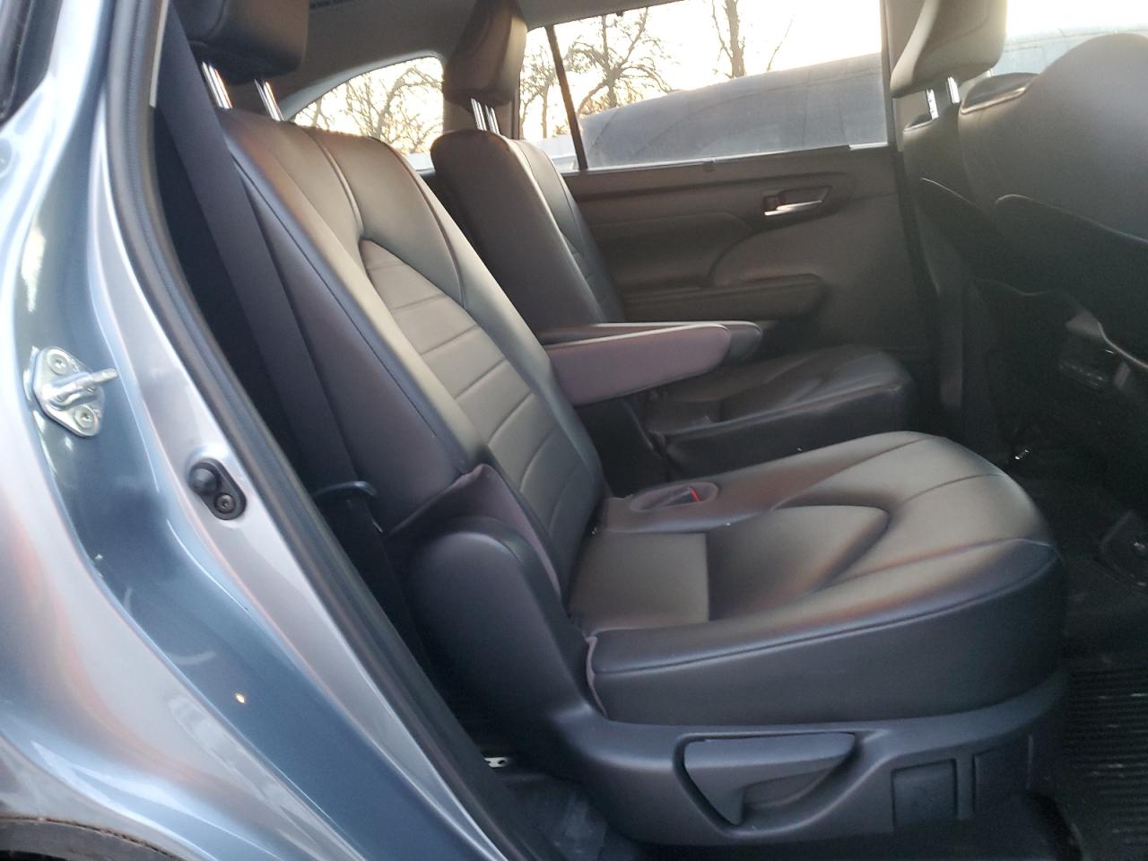 5TDHZRBH0MS059505 TOYOTA HIGHLANDER 2021
