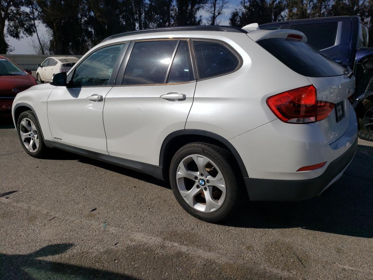 VIN WBAVM1C56EVW50238 2014 BMW X1 no.2