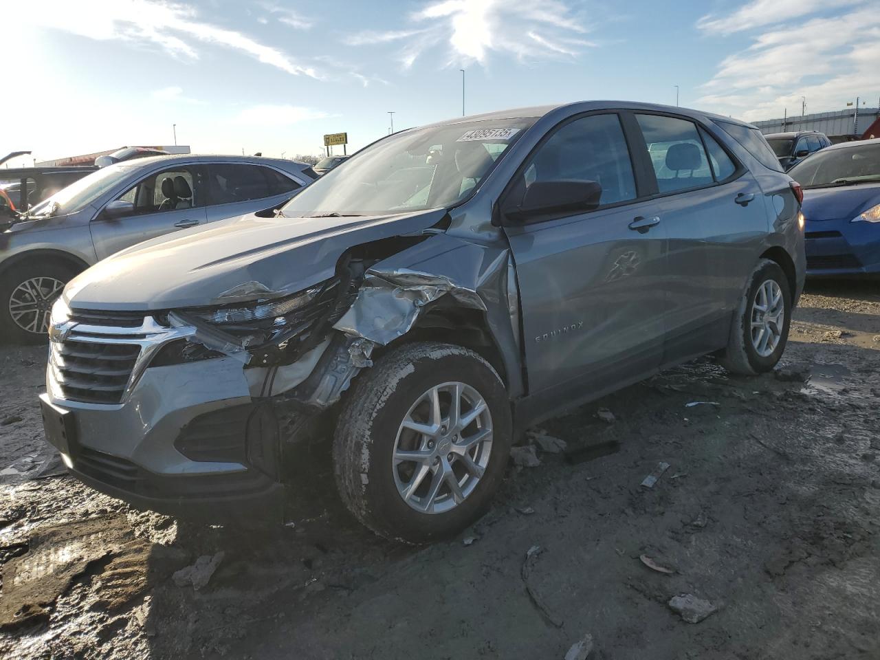 2023 Chevrolet Equinox - Image 1