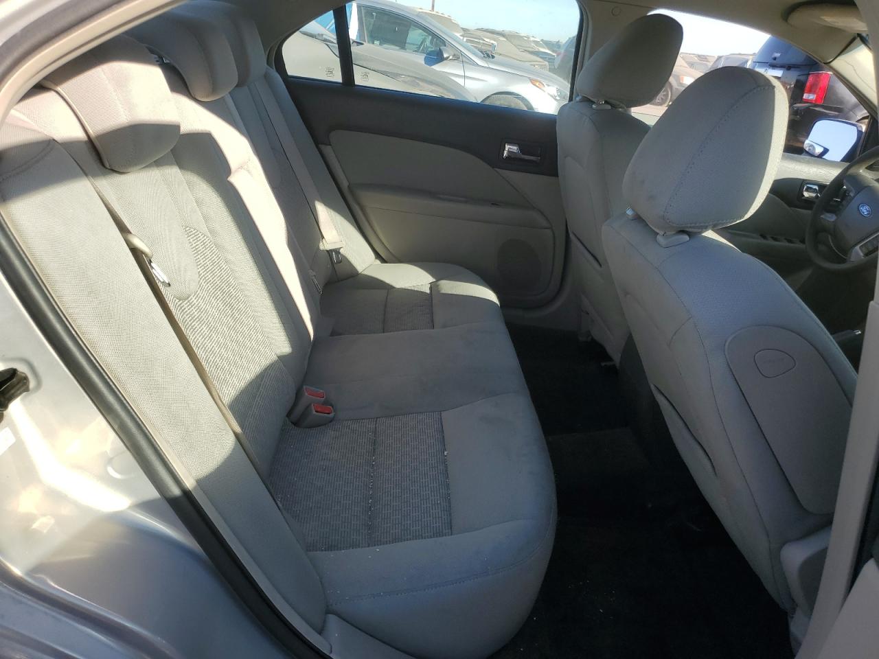 2010 Ford Fusion - Image 10