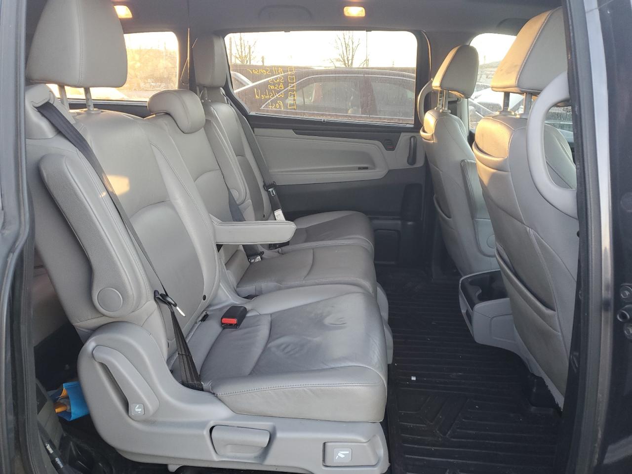 2018 Honda Odyssey - Image 11