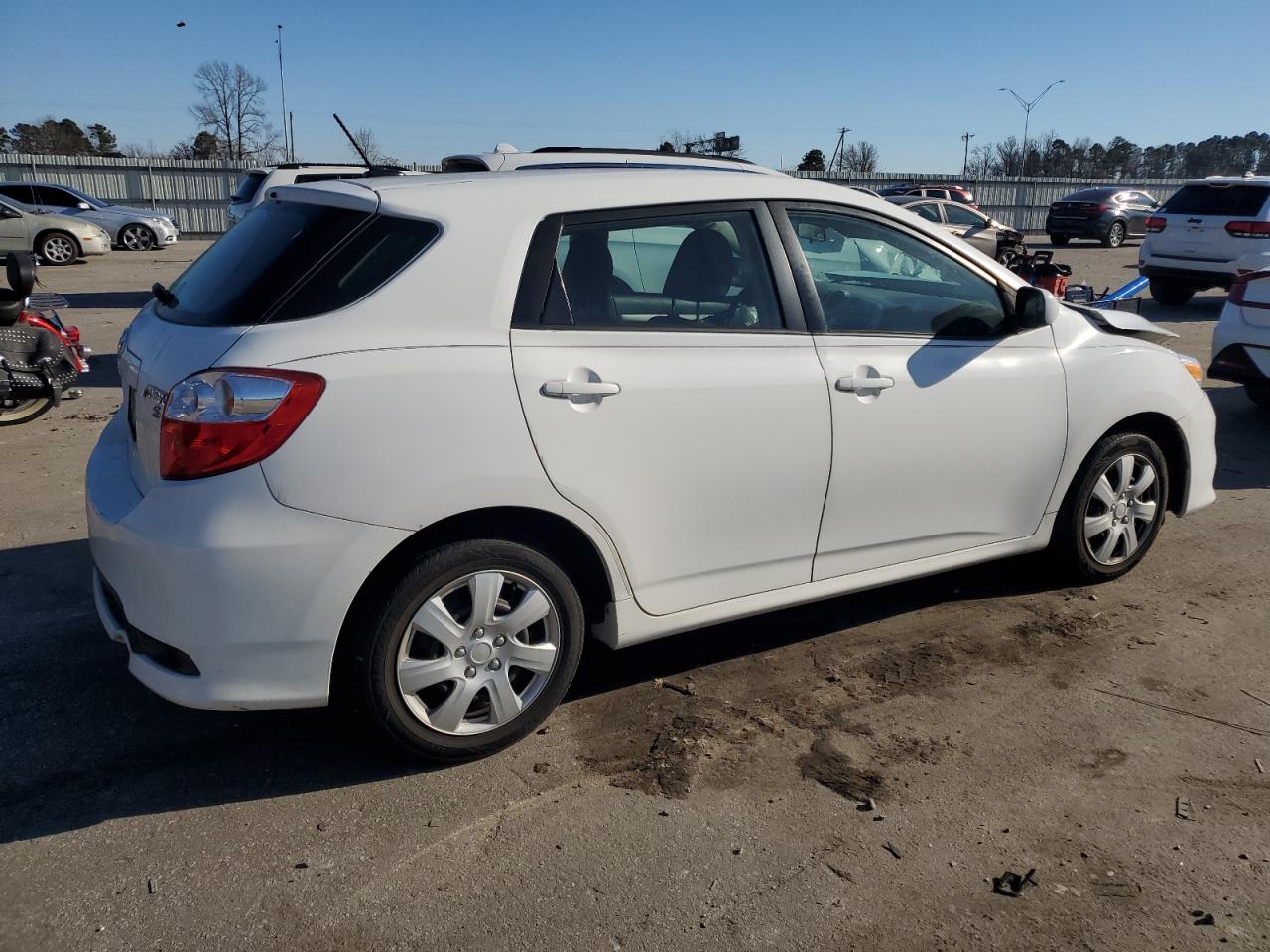 2011 Toyota Matrix - Image 3