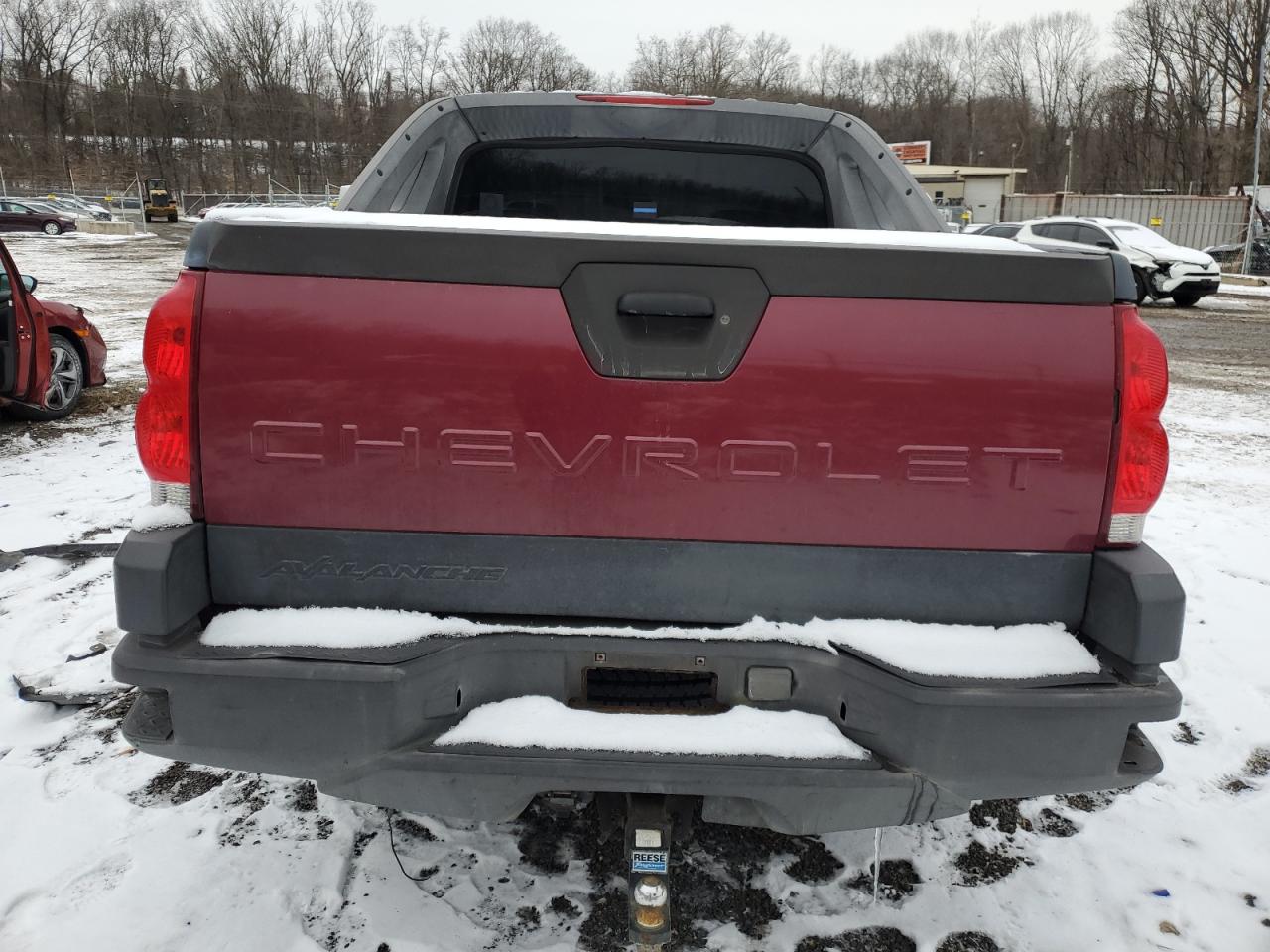 2004 Chevrolet Avalanche - Image 6