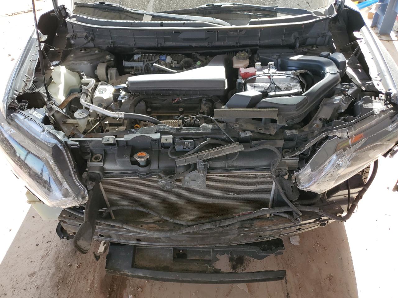 2015 Nissan Rogue - Image 12