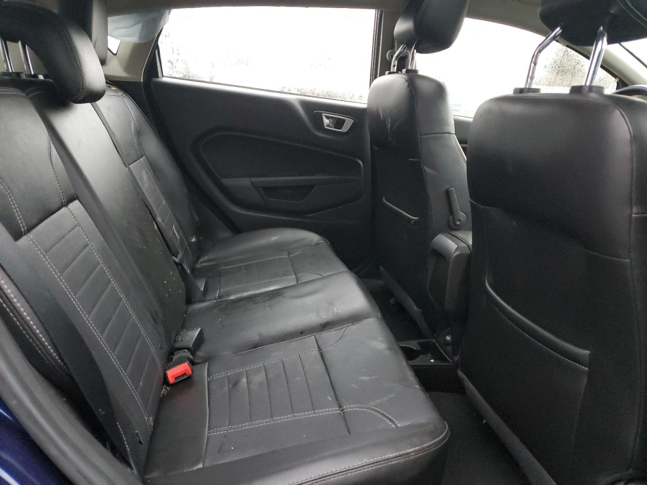 2016 Ford Fiesta - Image 10