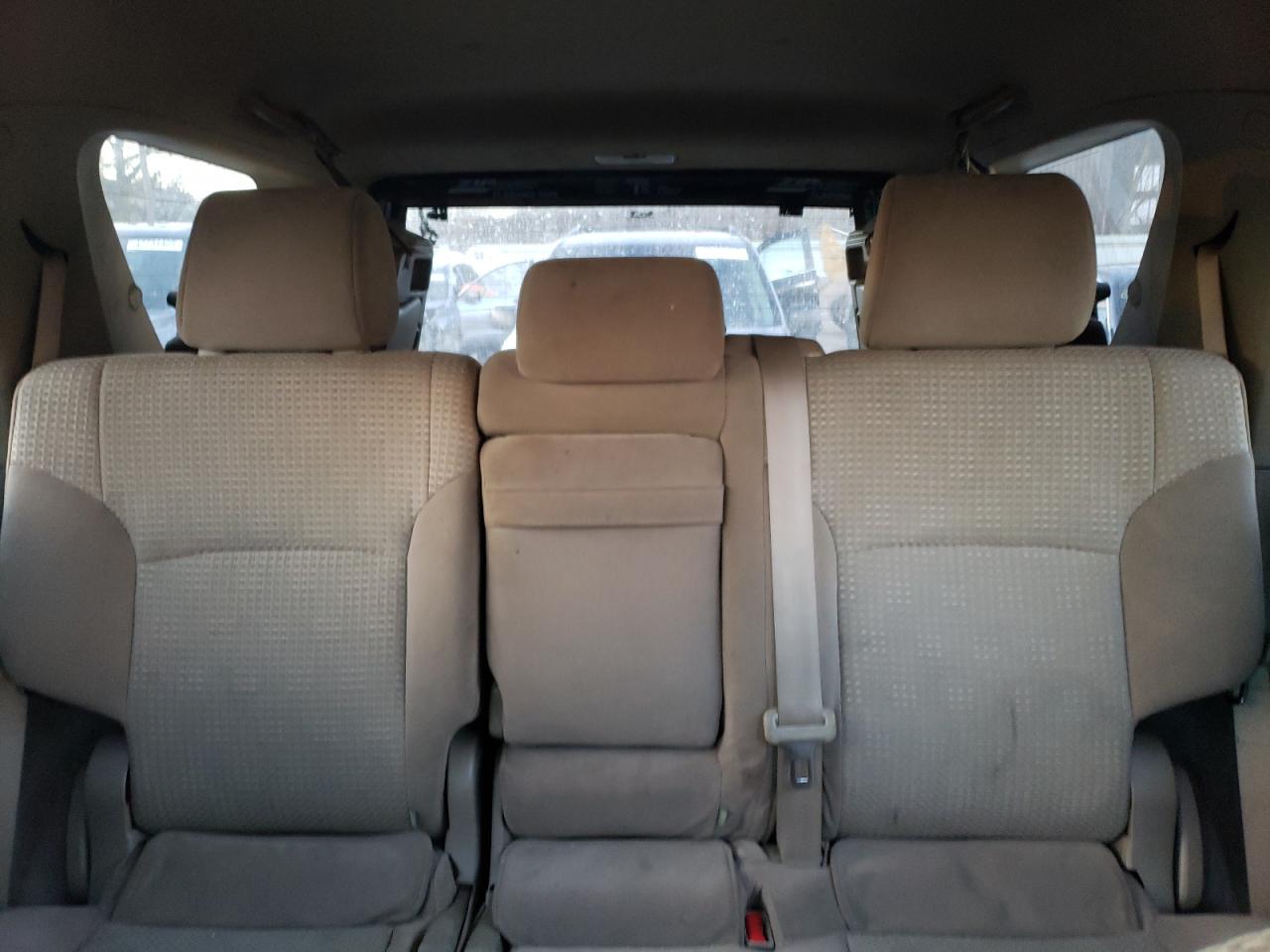 2004 Toyota 4Runner - Image 10