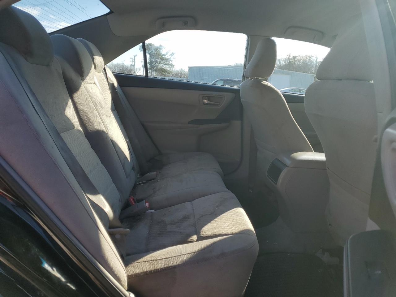 2015 Toyota Camry - Image 10