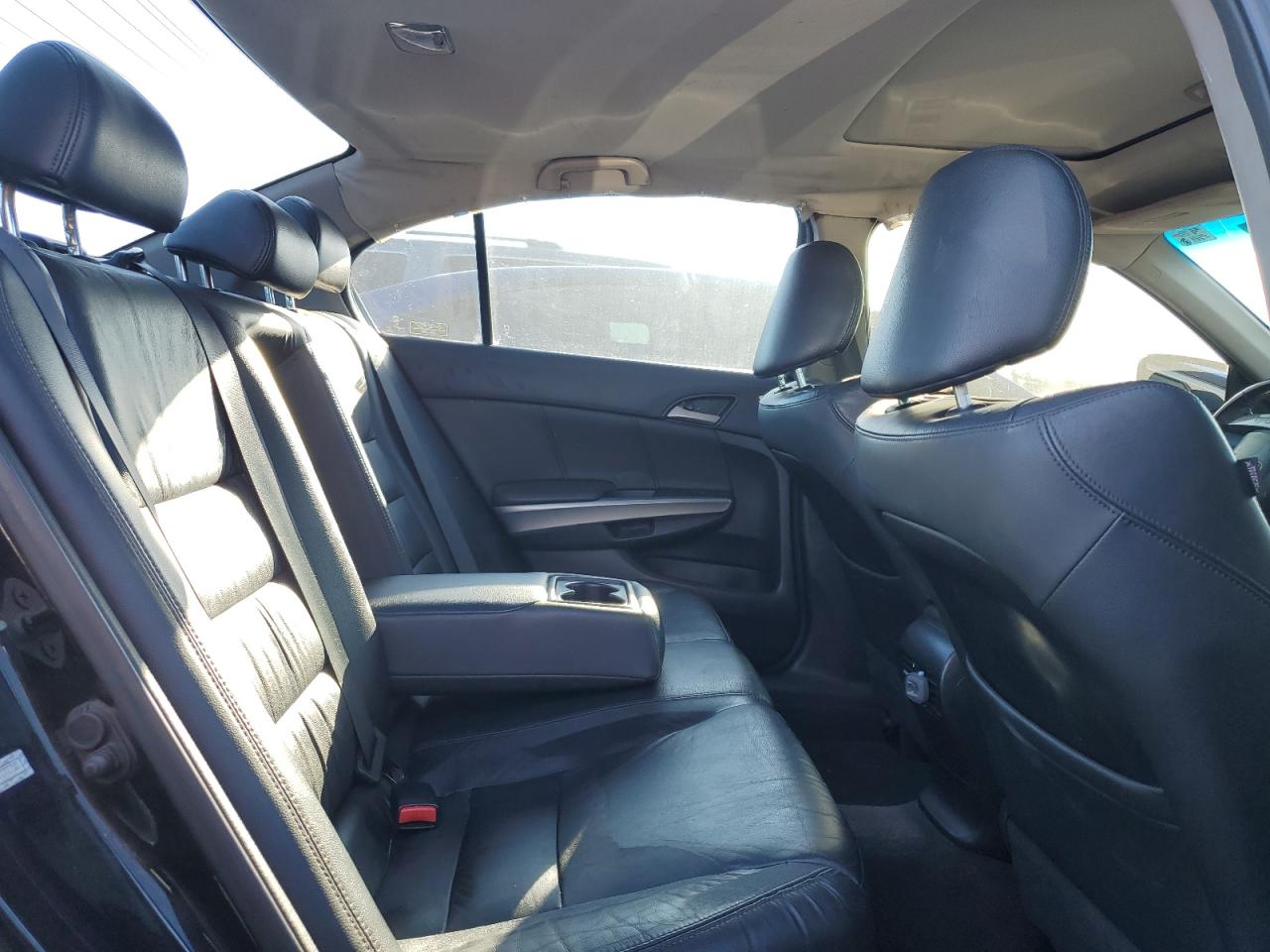 2010 Honda Accord - Image 10