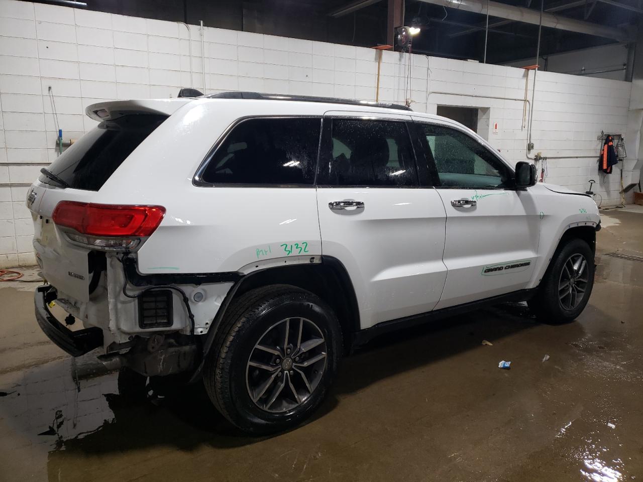 2017 Jeep Grand Cherokee - Image 3