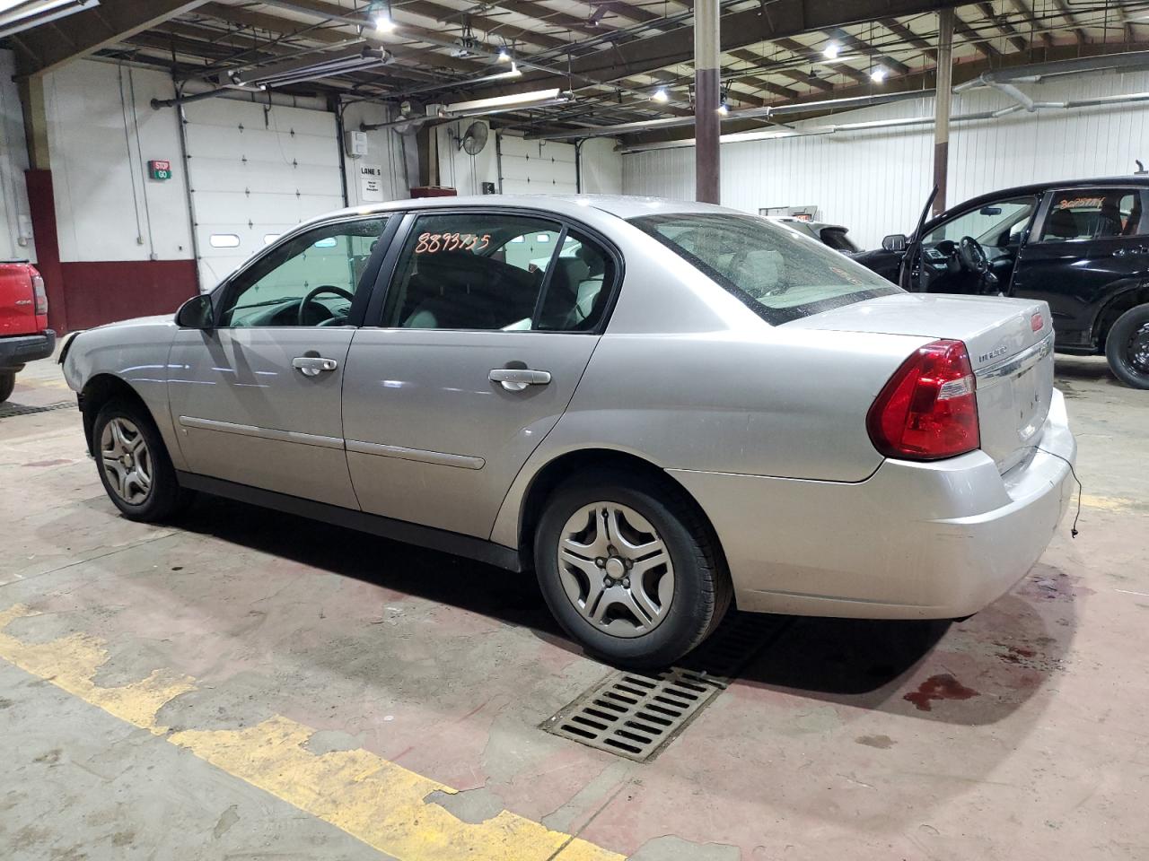 2007 Chevrolet Malibu - Image 2