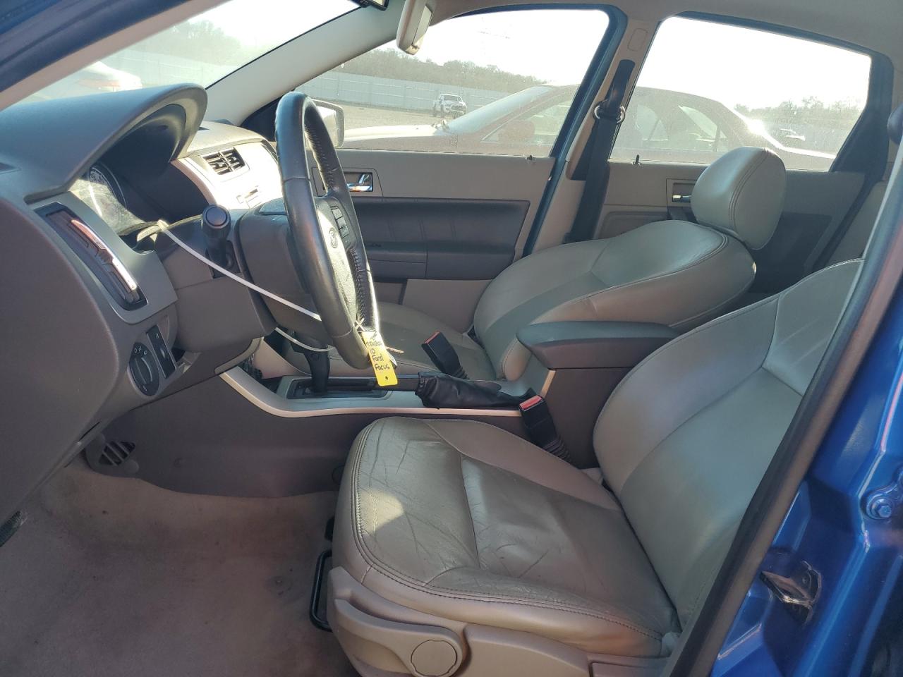 2010 Ford Focus - Image 7