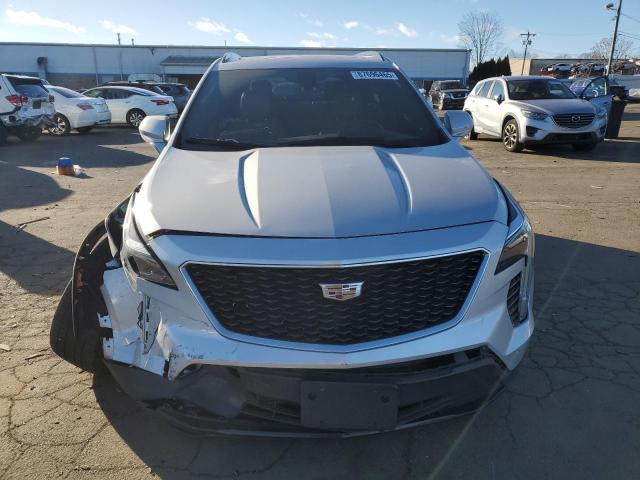  CADILLAC XT4 2019 Серебристый