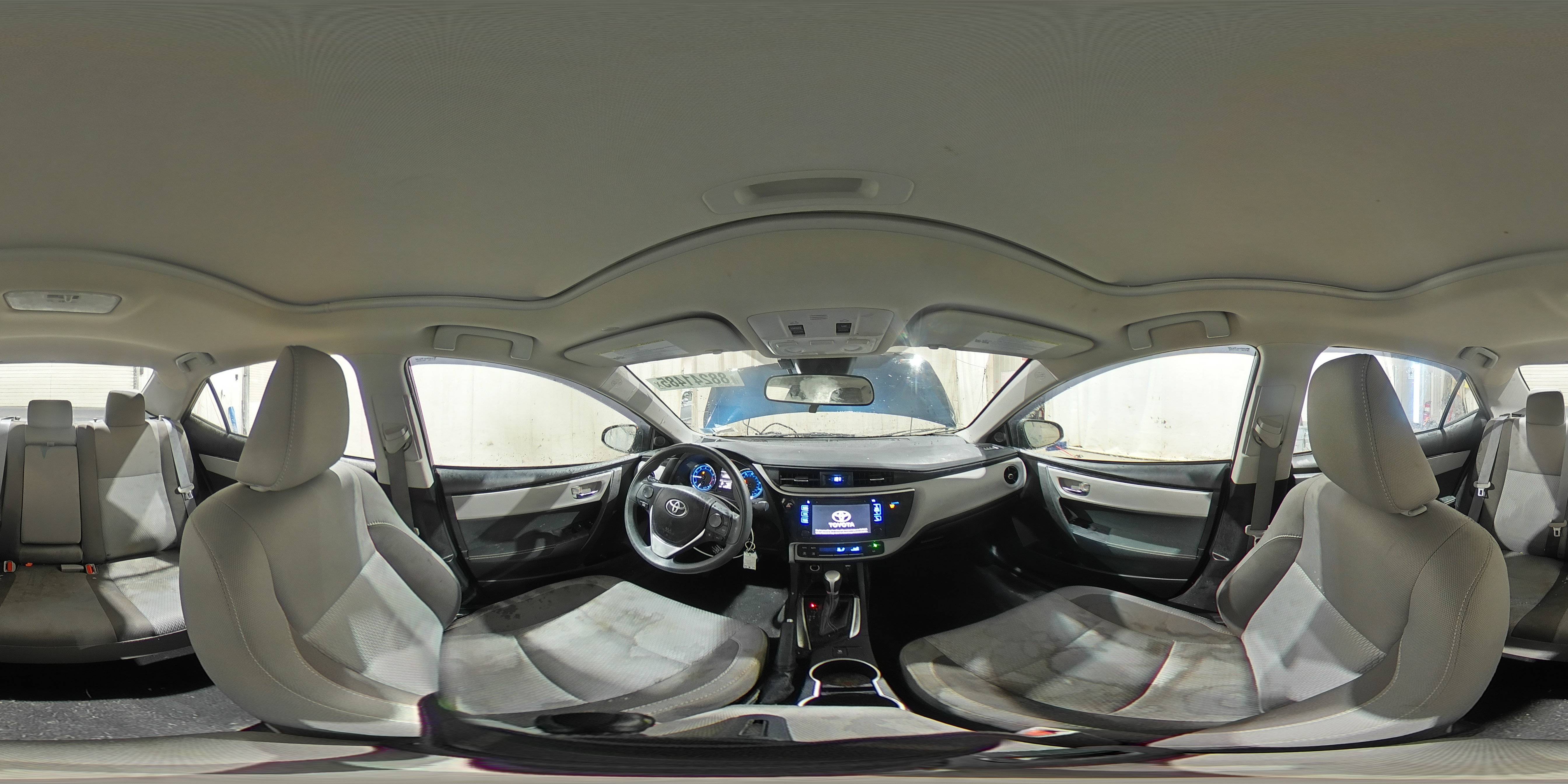 2018 Toyota Corolla - Image 15