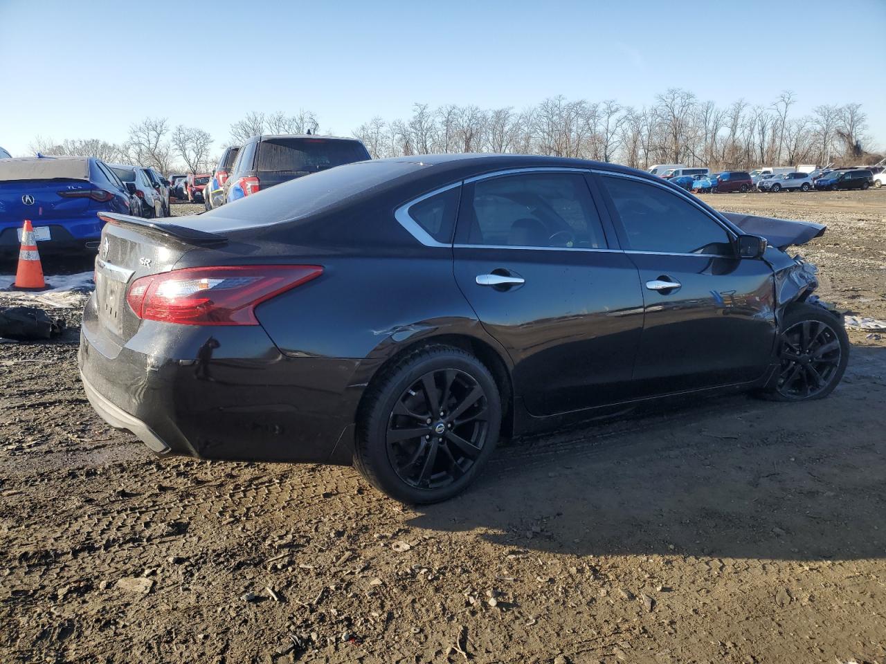 2017 Nissan Altima - Image 3