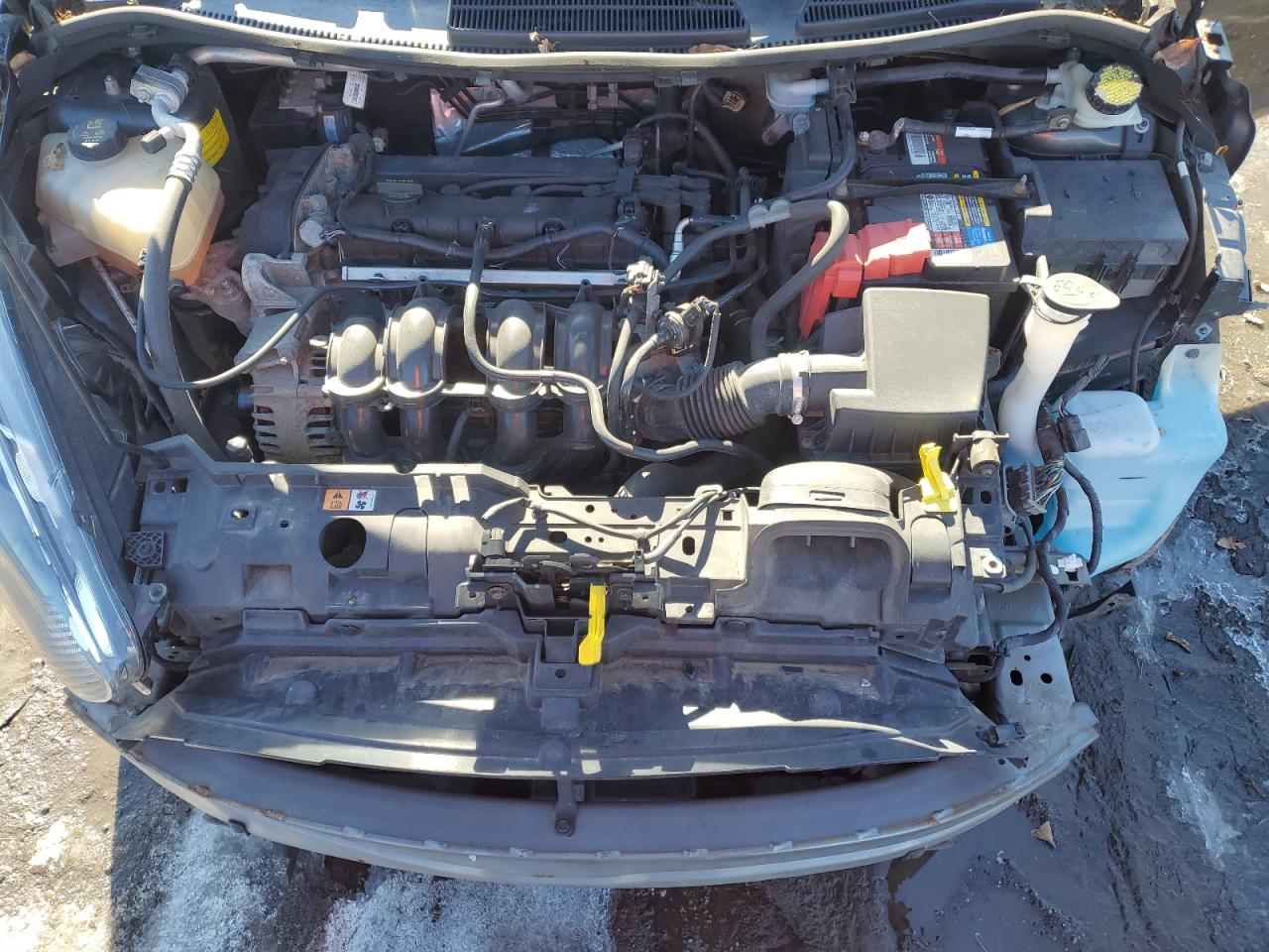 2015 Ford Fiesta - Image 11