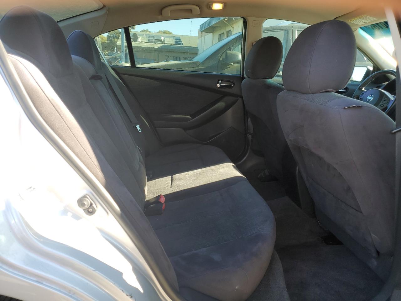 2012 Nissan Altima - Image 10