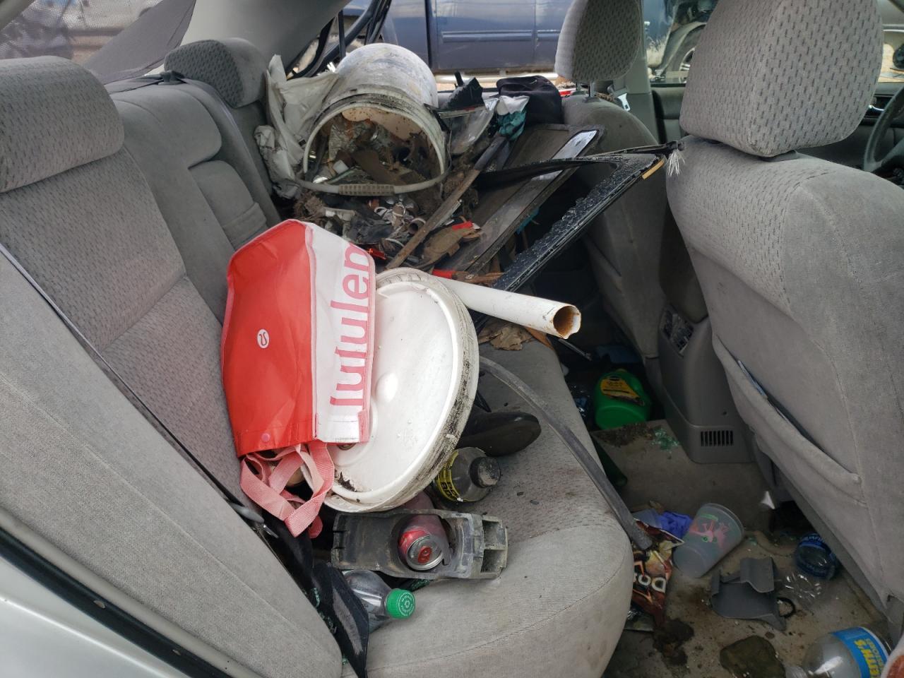 2003 Toyota Camry Le VIN: 4T1BE32K73U127458 Lot: 48907335