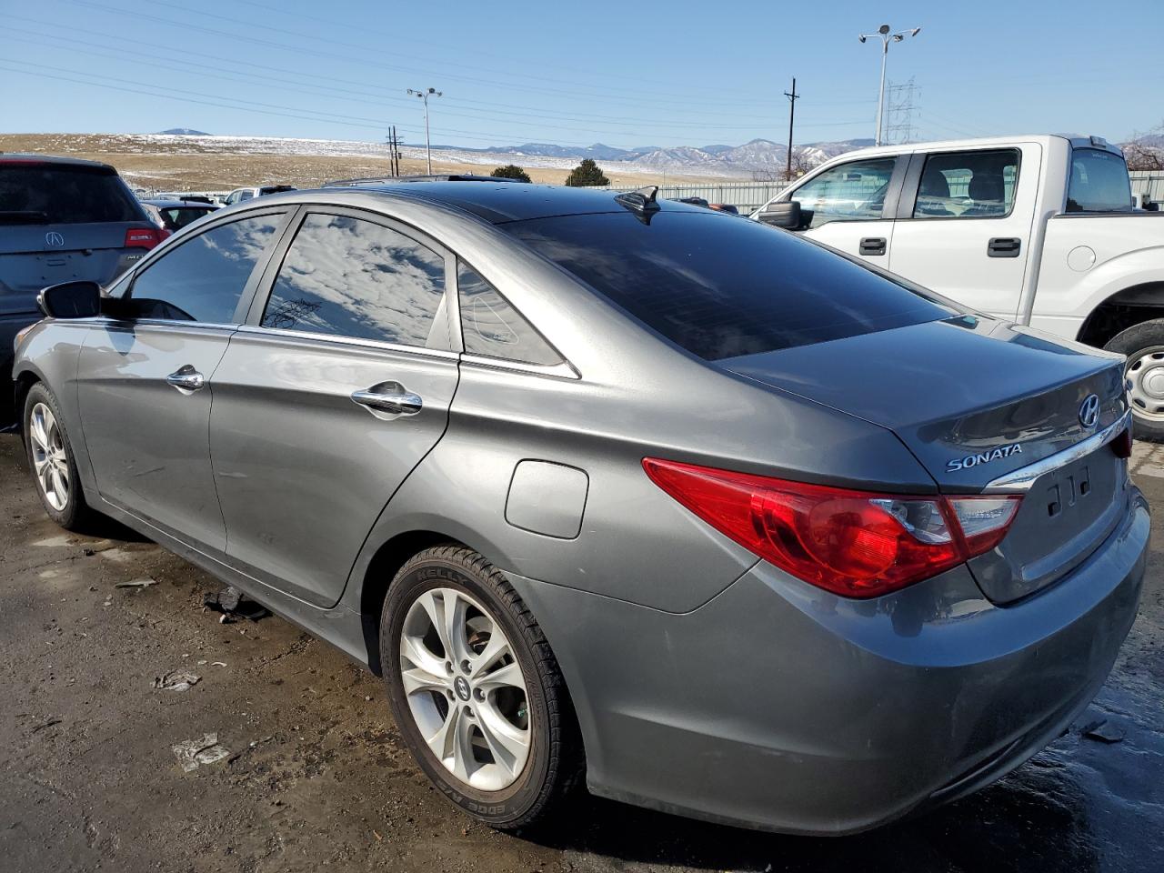2012 Hyundai Sonata - Image 2