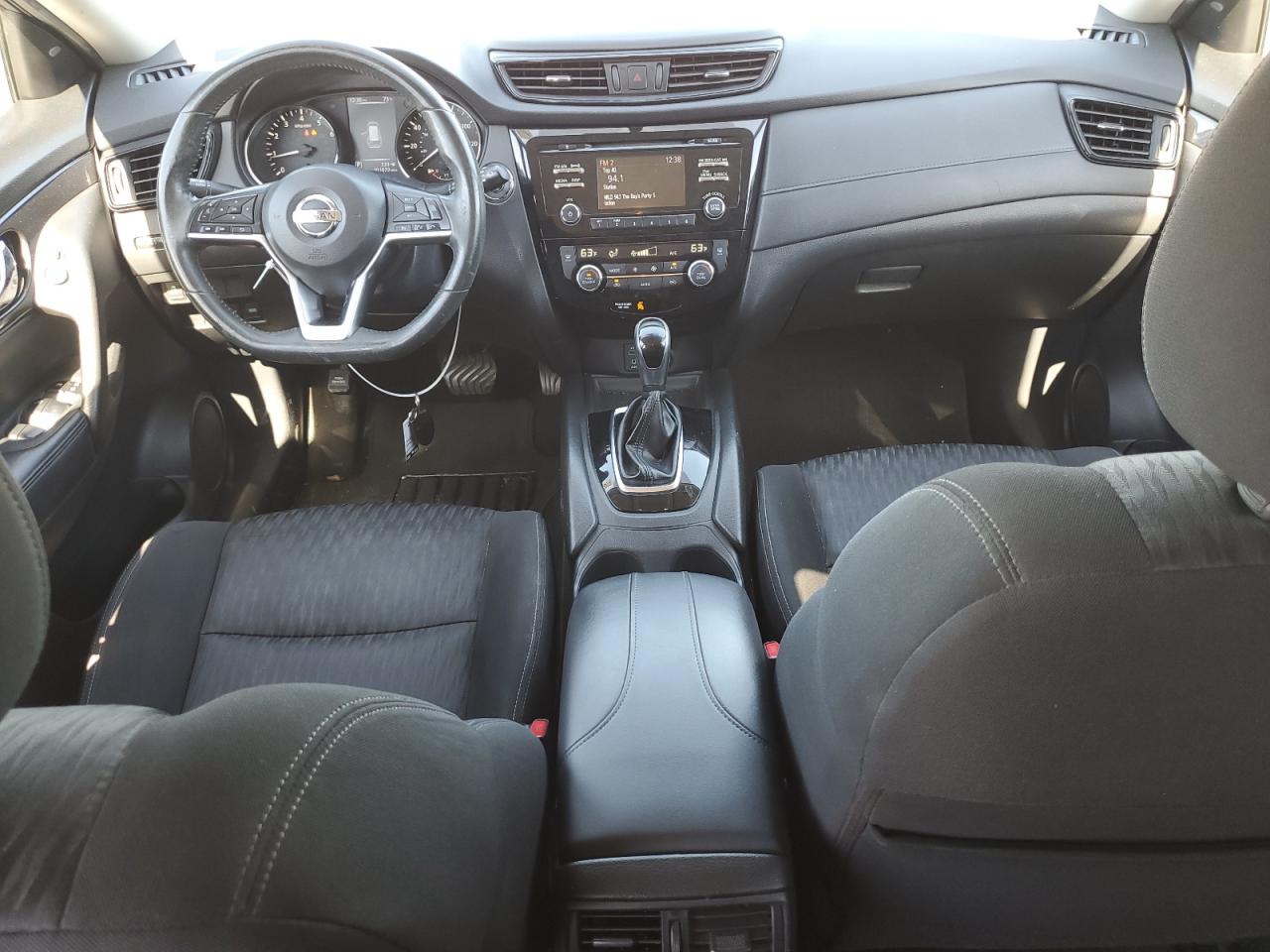 2017 Nissan Rogue - Image 8