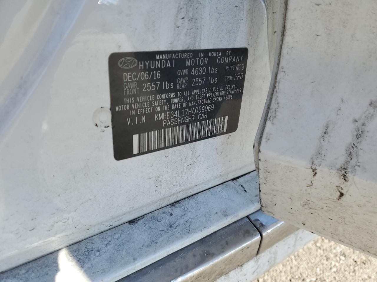 2017 Hyundai Sonata - Image 14