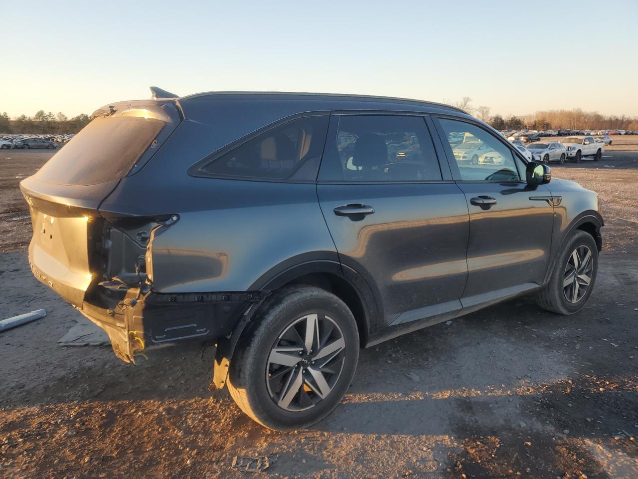 2022 Kia Sorento - Image 3