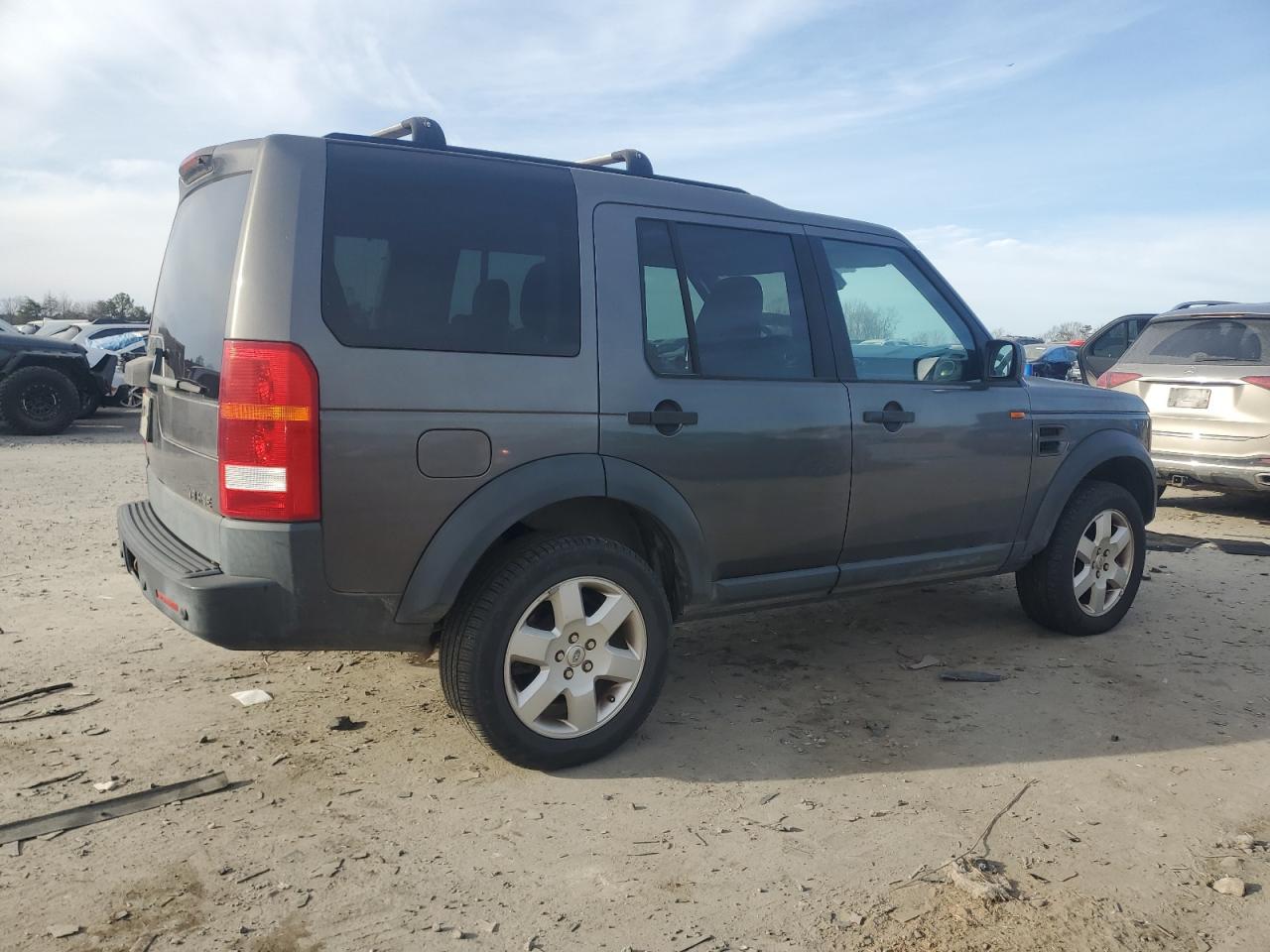 2006 Land Rover LR3 - Image 3