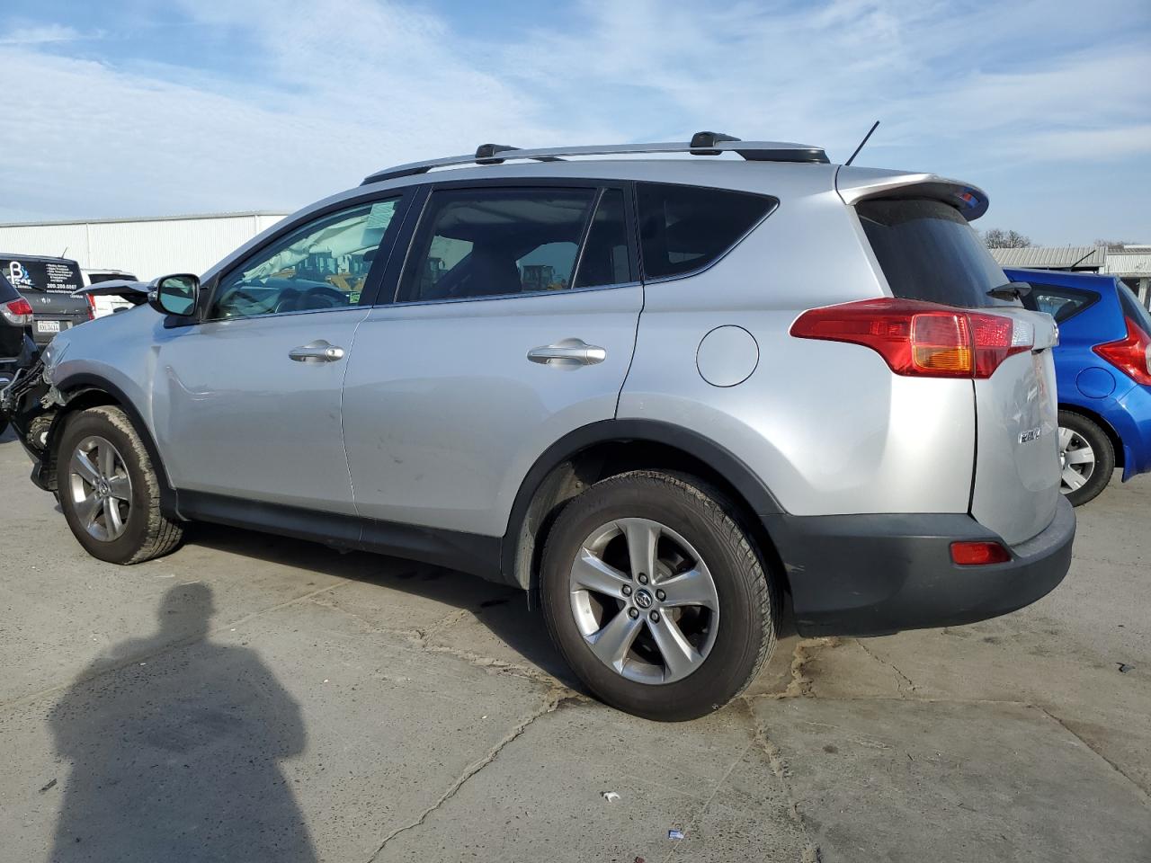2015 Toyota RAV 4 - Image 2