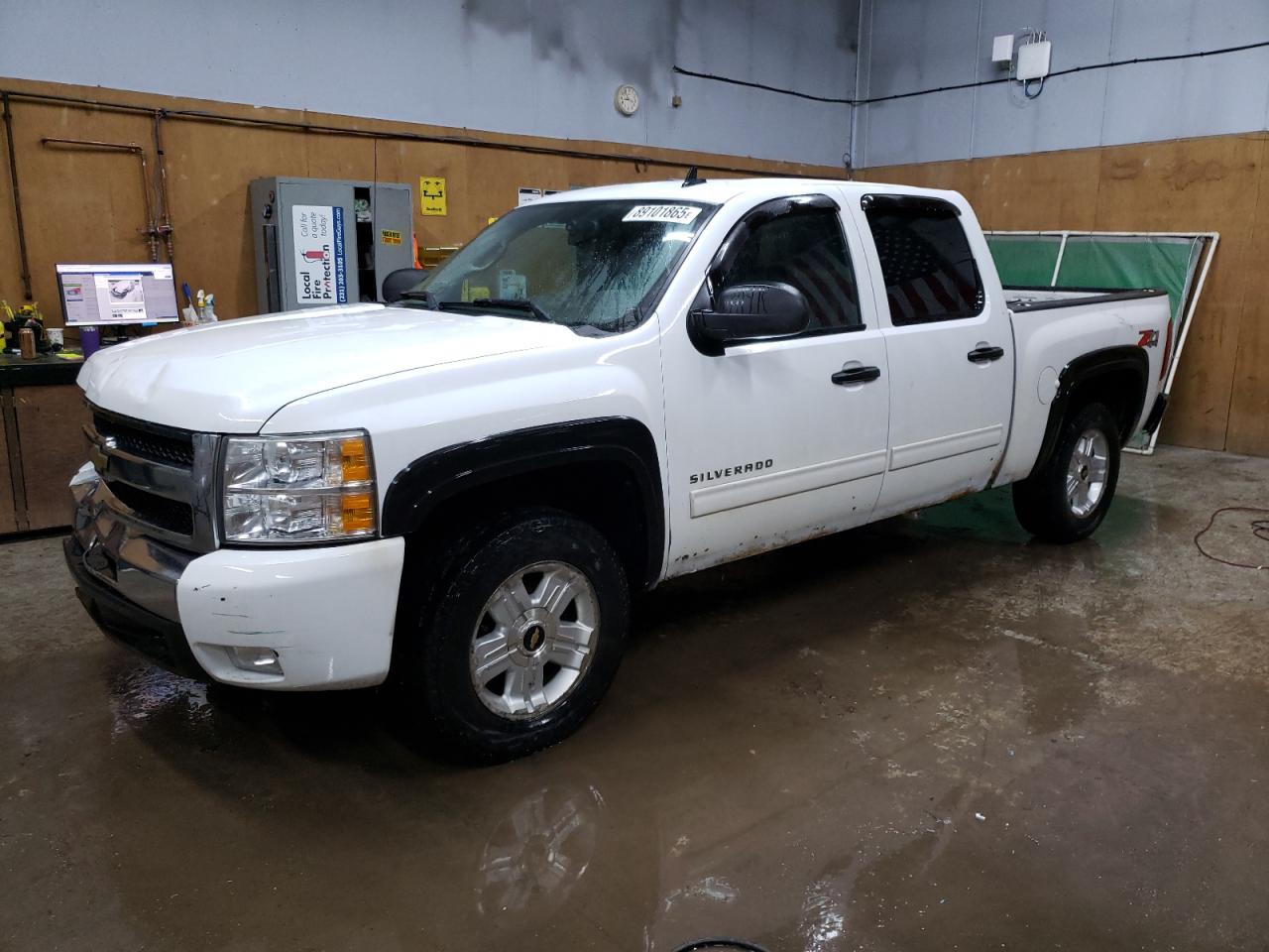 2011 Chevrolet Silverado - Image 1