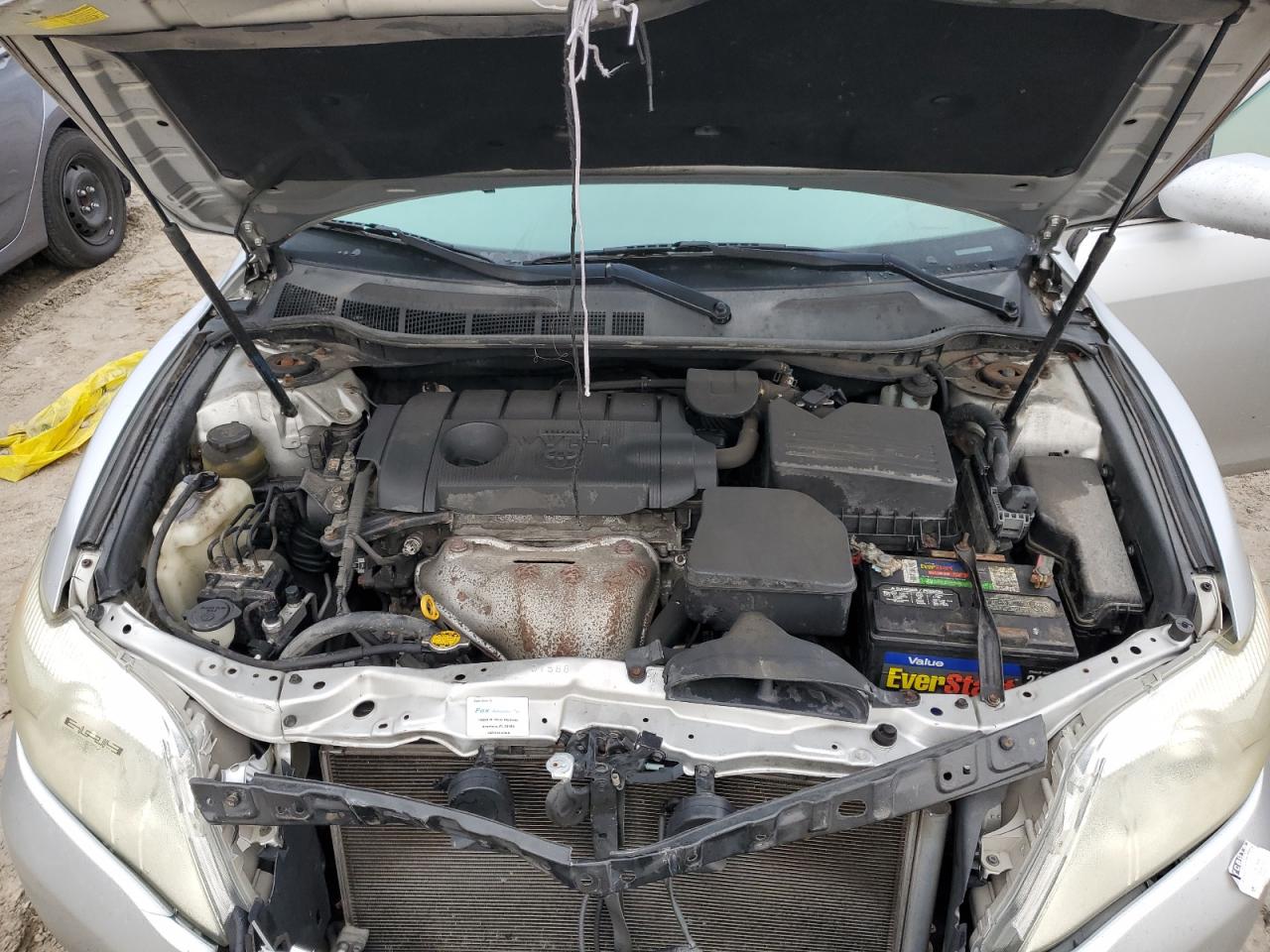 2011 Toyota Camry - Image 11