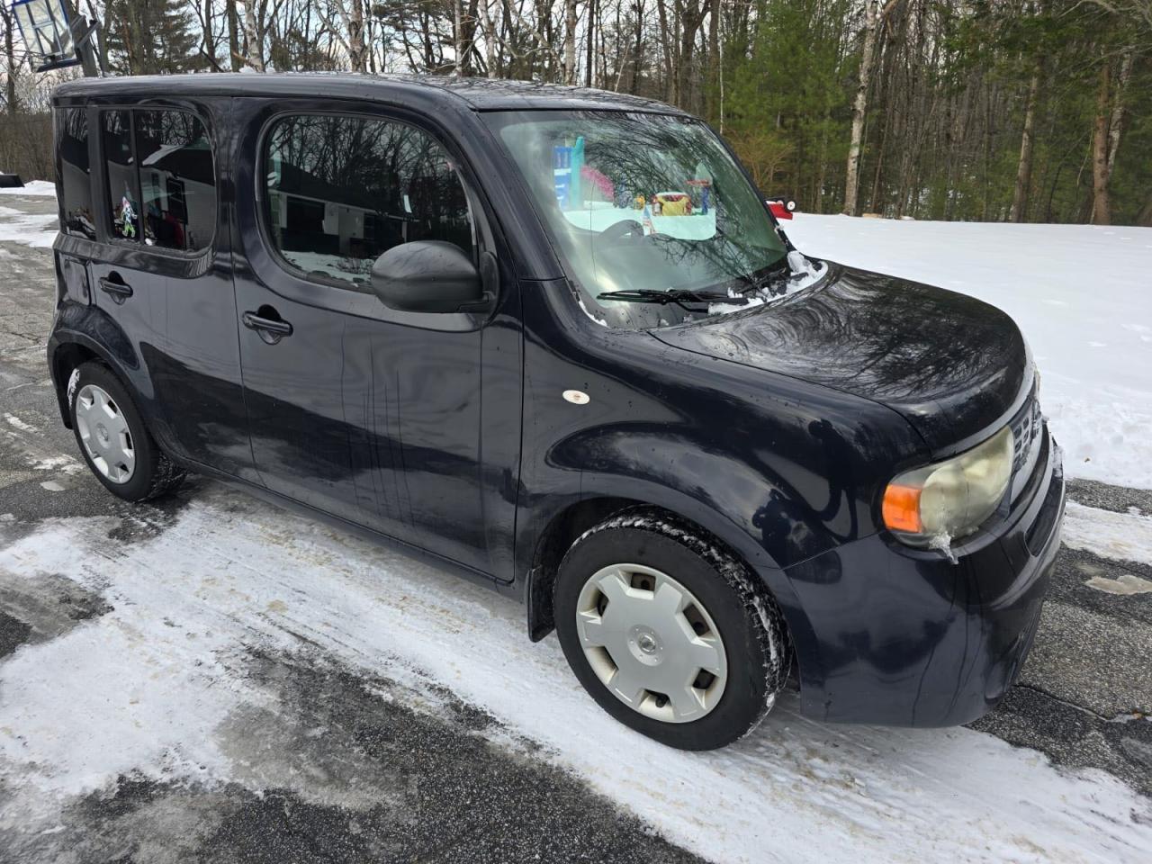 2010 Nissan Cube - Image 1