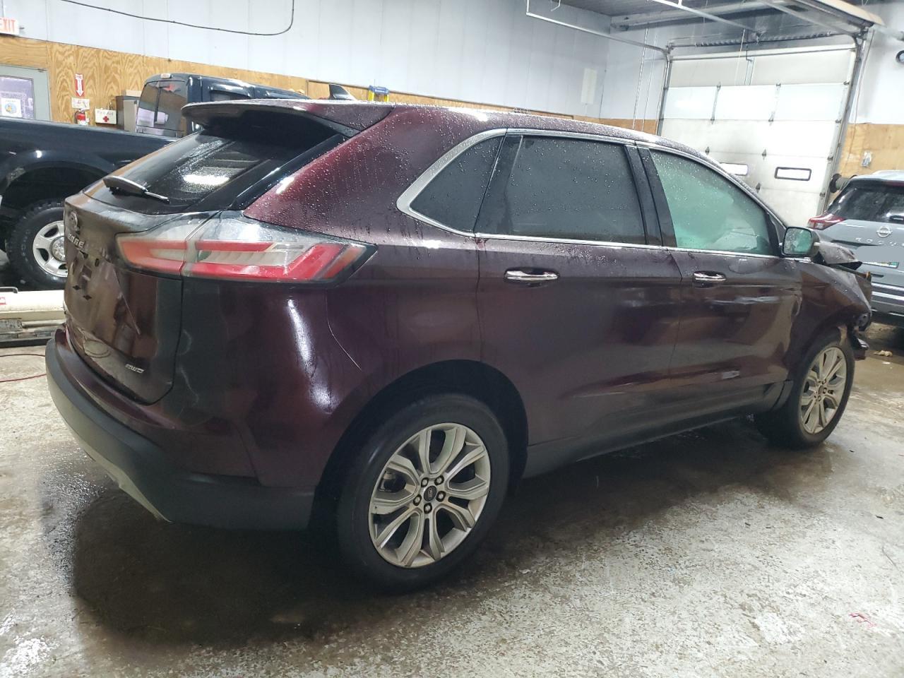 2023 Ford Edge - Image 3