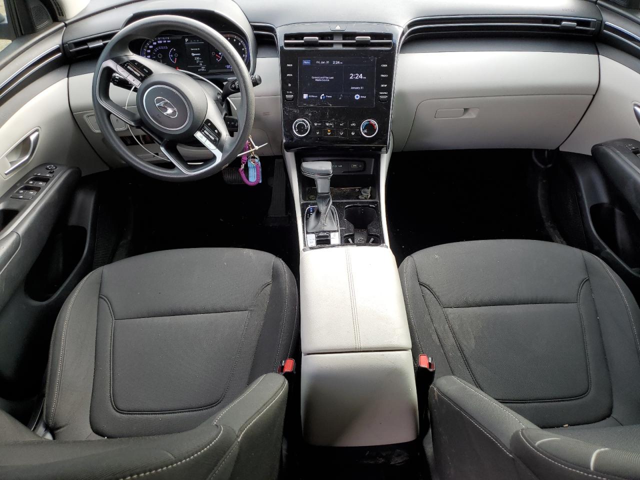 2022 Hyundai Tucson - Image 8