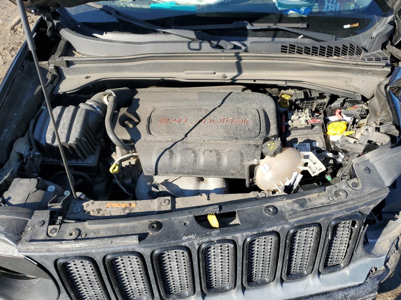 2016 Jeep Renegade - Image 12