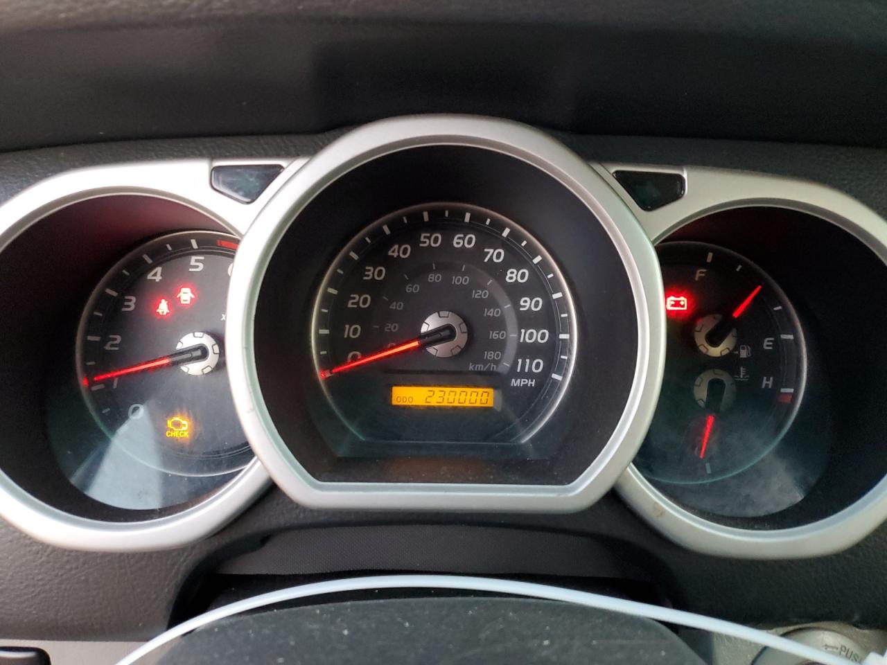 2003 Toyota 4Runner - Image 9