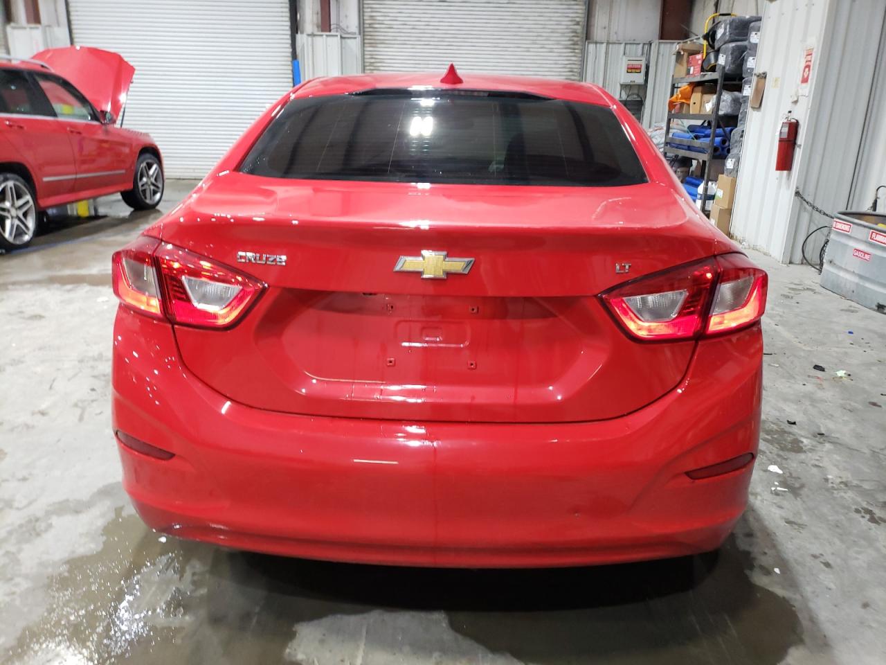 2018 Chevrolet Cruze - Image 6