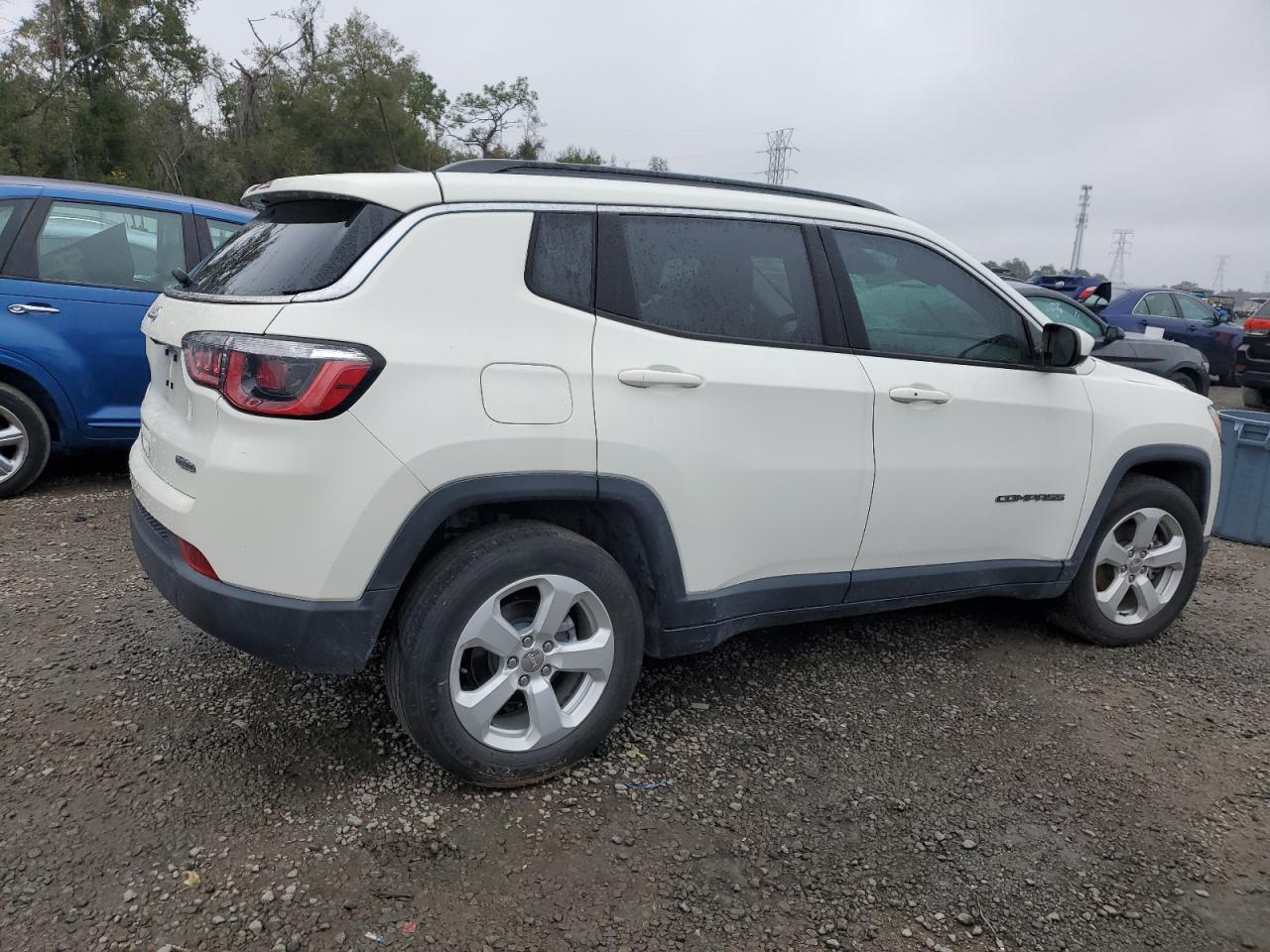 2019 Jeep Compass - Image 3