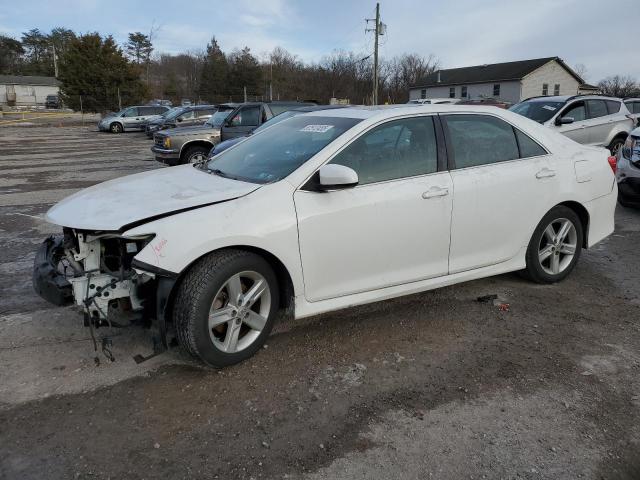 Sedans TOYOTA CAMRY 2014 White