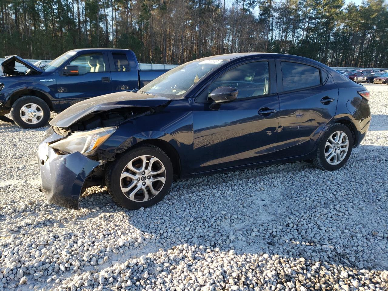 2017 Toyota Yaris - Image 1