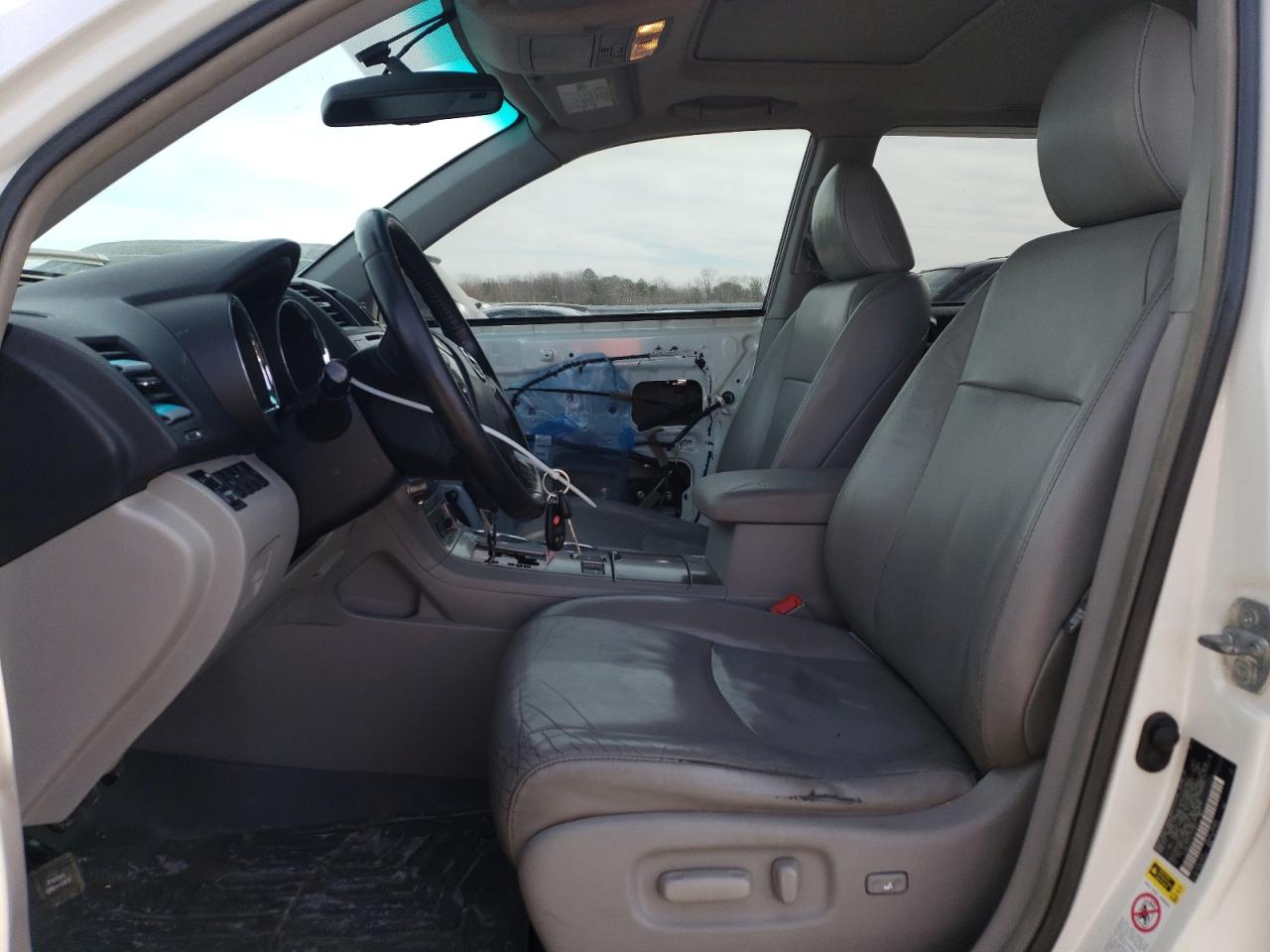 2012 Toyota Highlander - Image 7