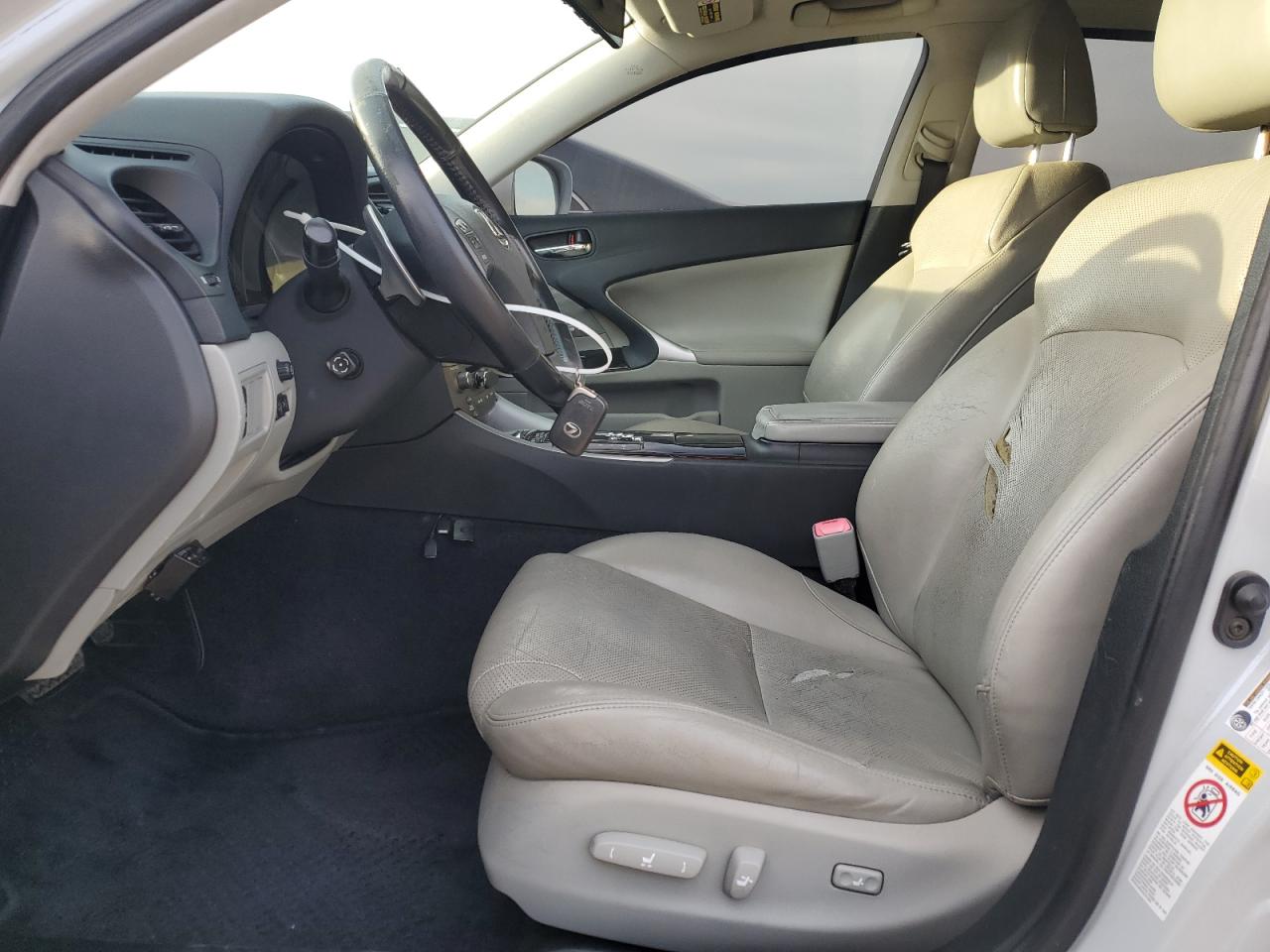 2006 Lexus IS - Image 7