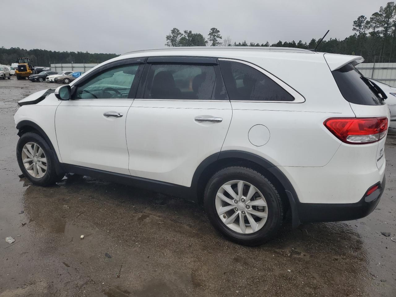 2017 Kia Sorento - Image 2
